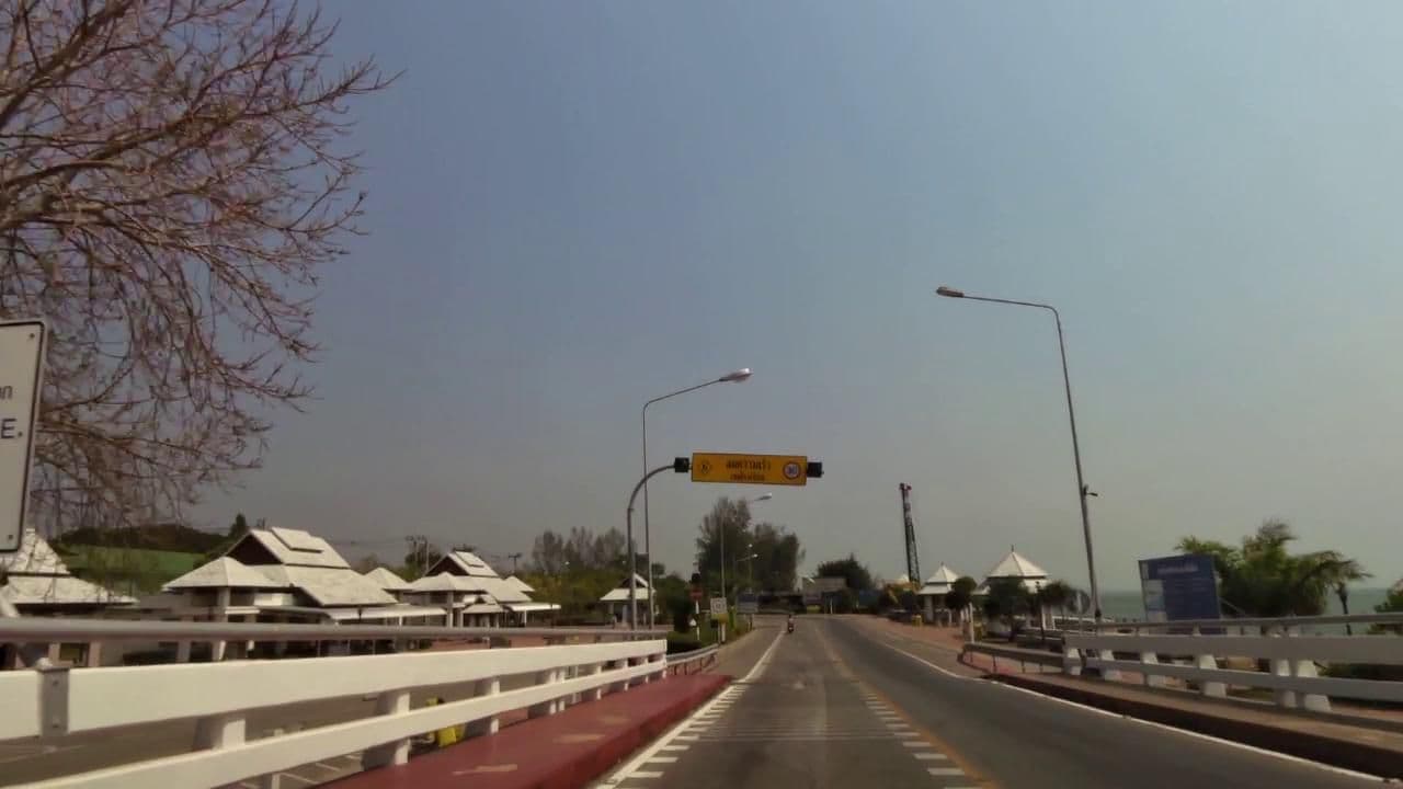 Street view near บ้านฟ้าทะเลจันทน์ รีสอร์ท, Tha Mai — © toffy (CC BY-SA · Mapillary)