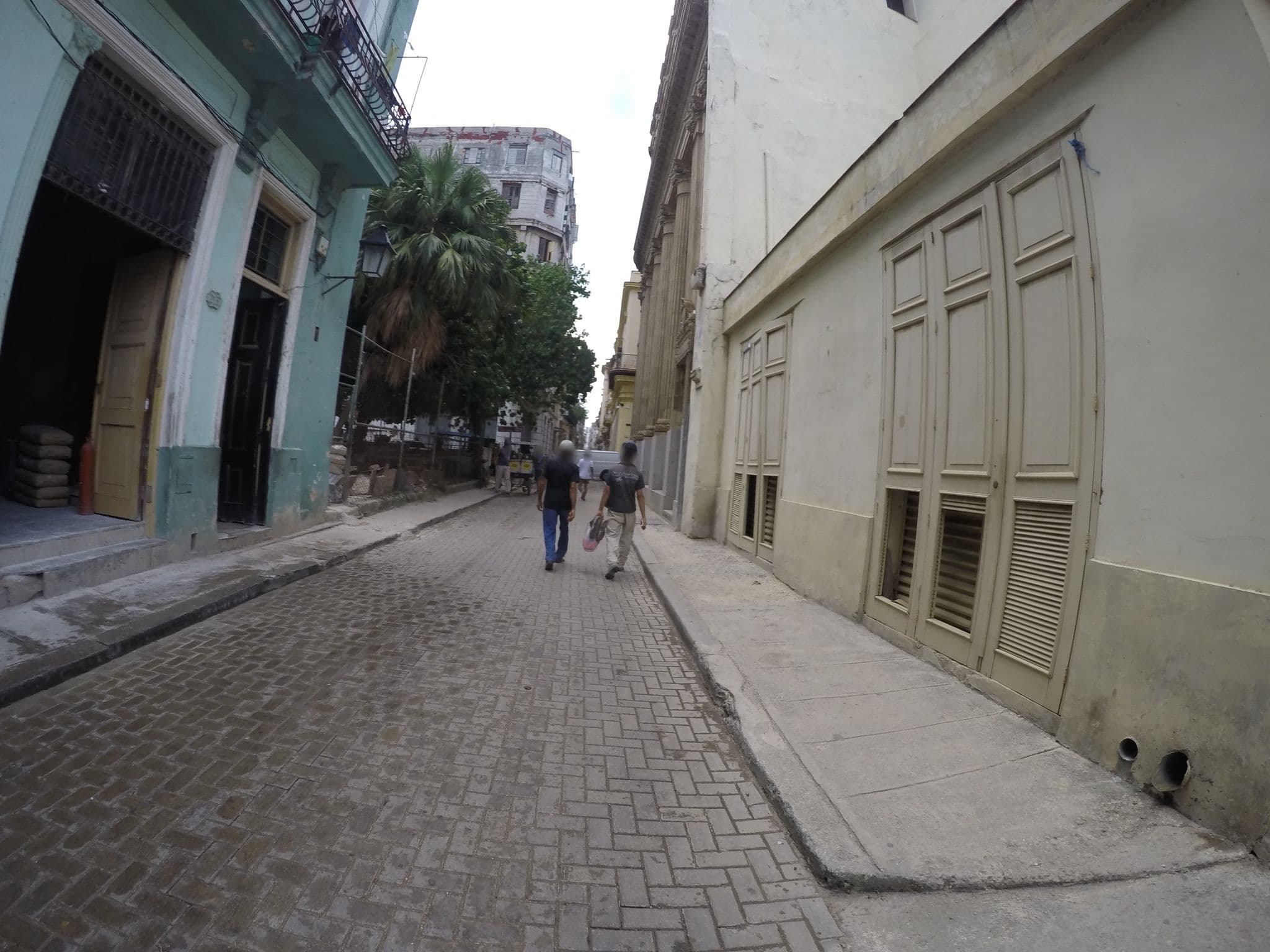 Street view near Casa Omar, La Habana Vieja