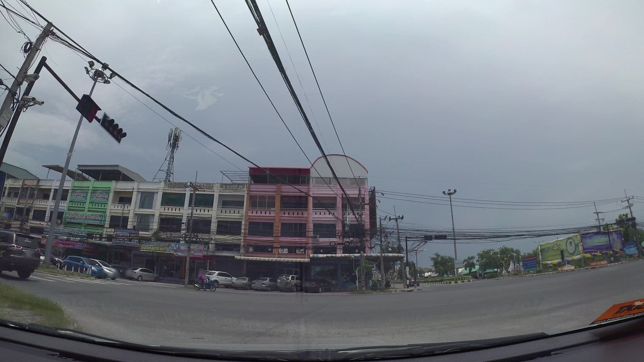 Street view near บ้านตึก chuzies, Ban Ang Sila — © kaart_3 (CC BY-SA · Mapillary)