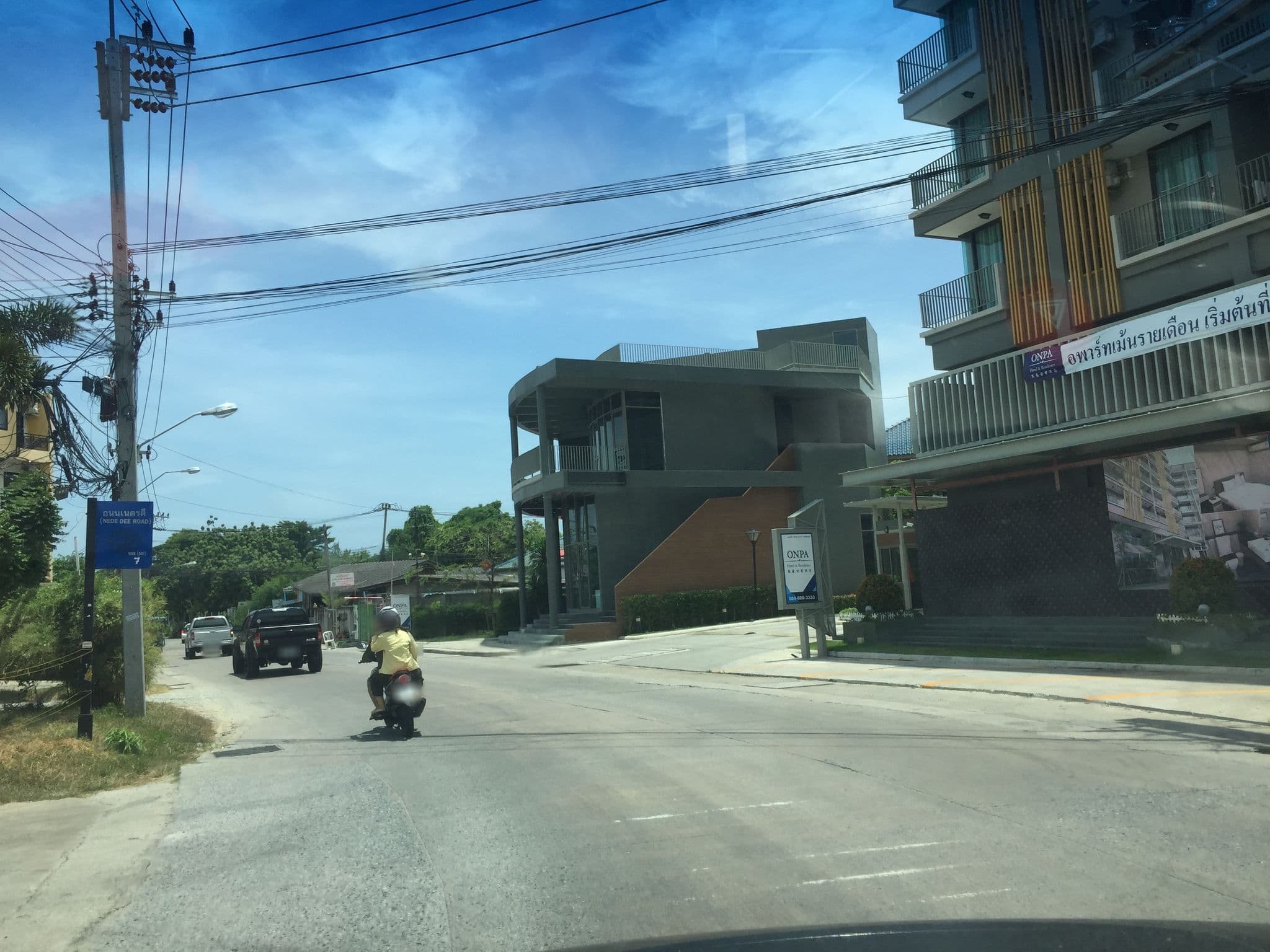 Street view near Onpa Hotel & Residence (ออนป้า โฮเทล แอนด์ เรสซิเดนซ์), Ban Ang Sila — © kyoko (CC BY-SA · Mapillary)