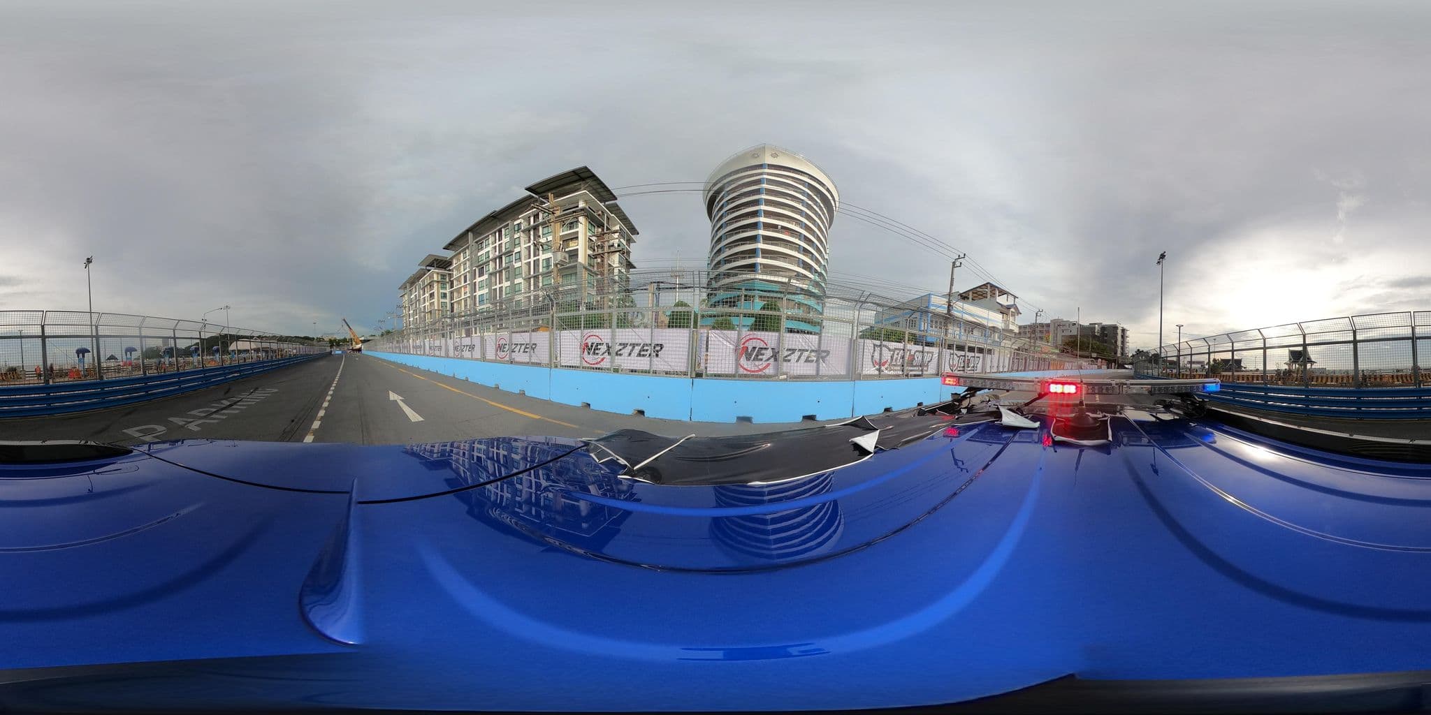 Street view near ร้านอาหาร, Ban Ang Sila — © nuttawutbunta (CC BY-SA · Mapillary)