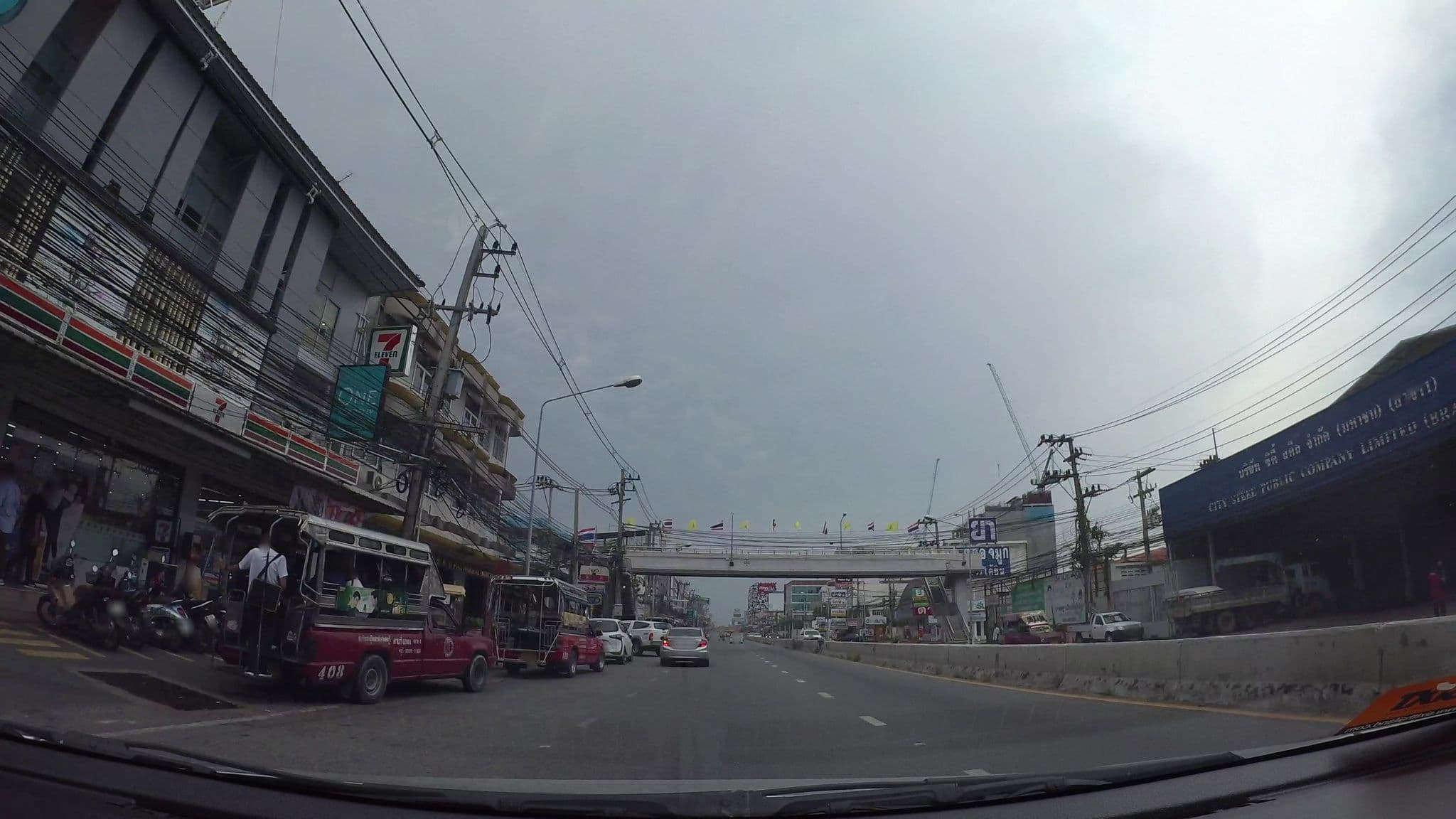 Street view near A One The Royal Cruise Hotel Pattaya, Chon Buri — © kaart_3 (CC BY-SA · Mapillary)