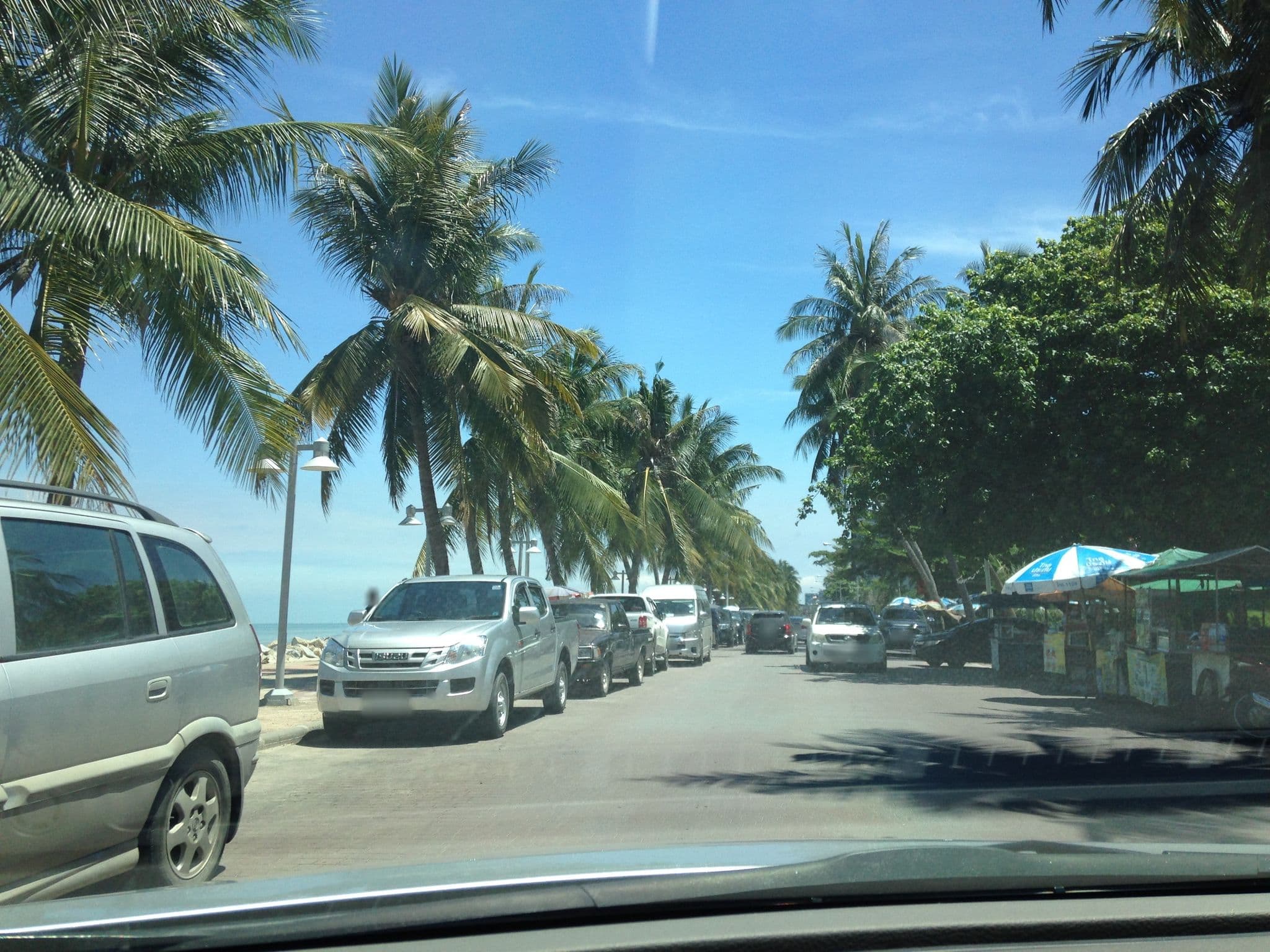 Street view near ตี๋ฮัทรีสอร์ท, Ban Ang Sila — © ratirat (CC BY-SA · Mapillary)