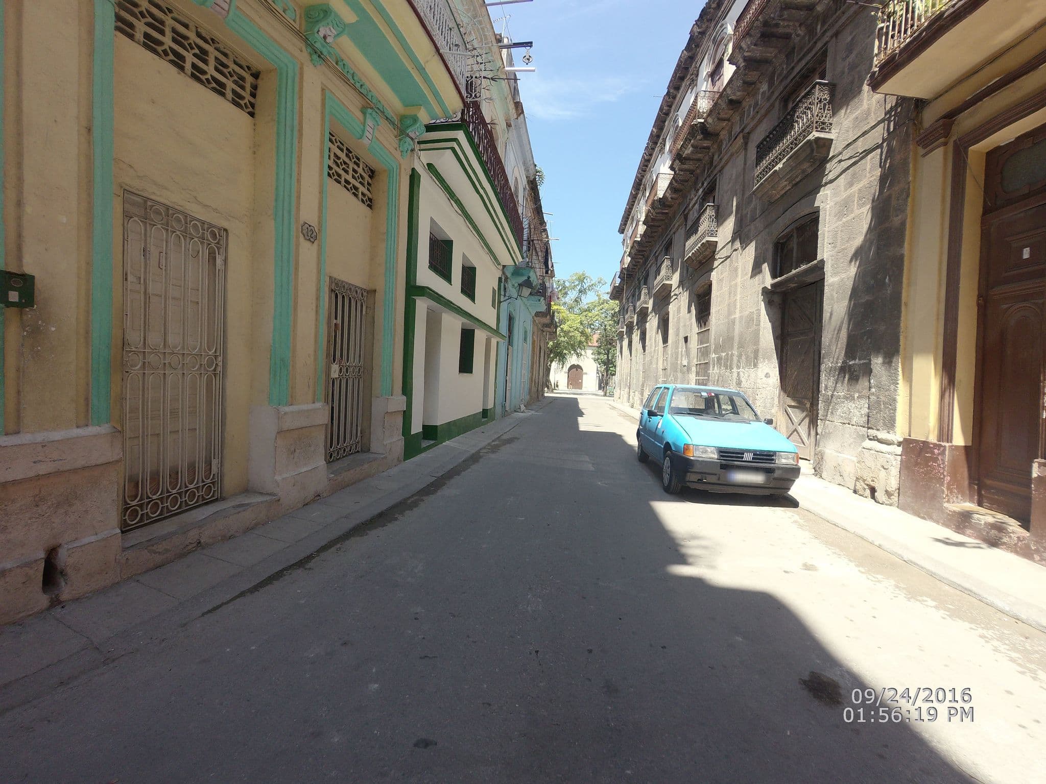 Street view near Hostal Santa Teresa, La Habana Vieja — © havana (CC BY-SA · Mapillary)