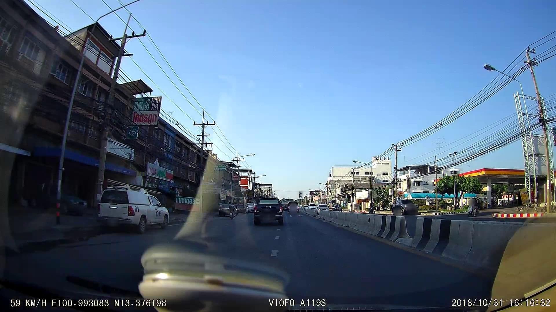 Street view near zen-town, Chon Buri — © poramet (CC BY-SA · Mapillary)