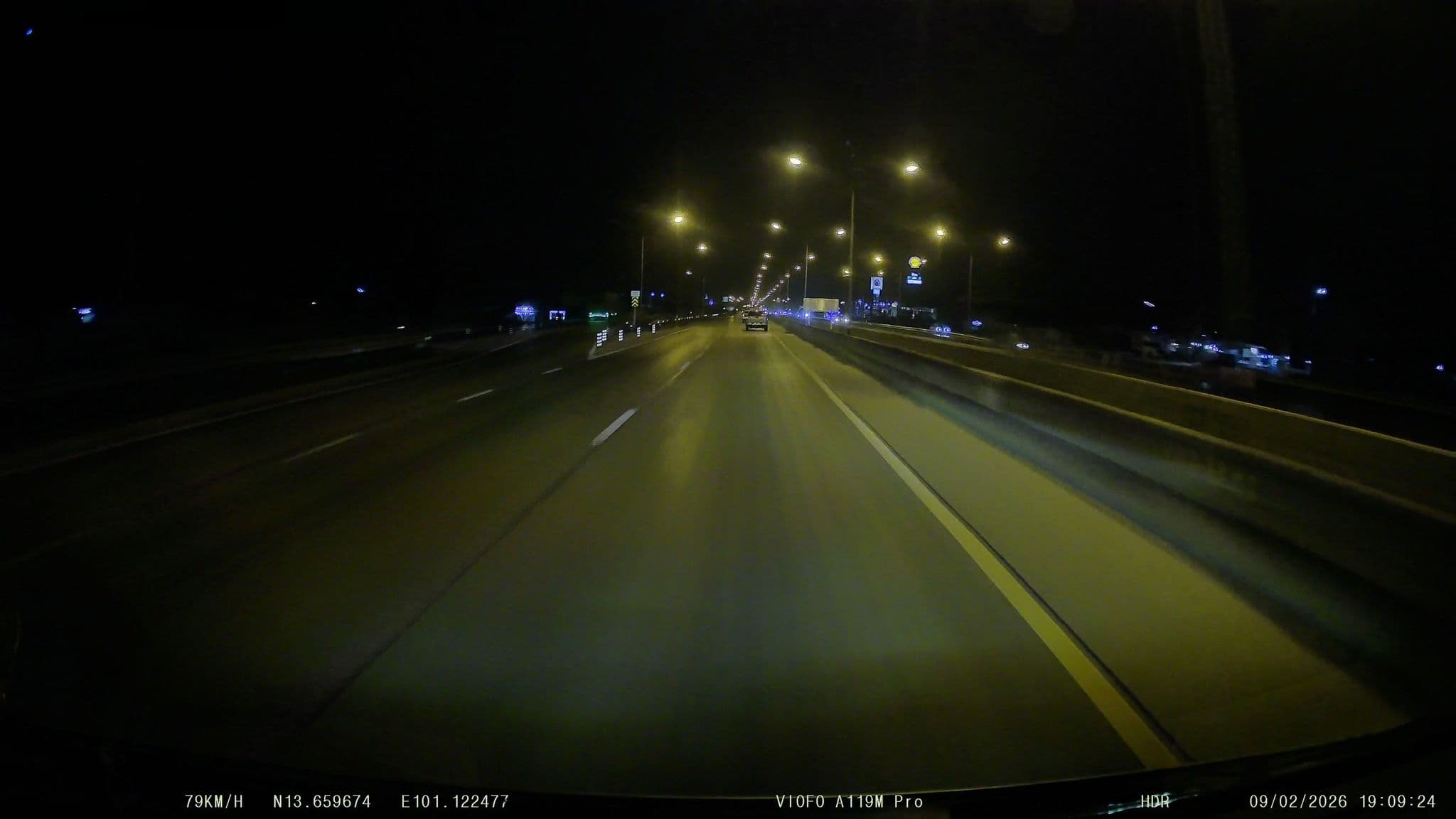 Street view near โรงแรมซันธารา เวลเนส รีสอร์ท ฉะเชิงเทรา, Chachoengsao — © ThailandCambodia (CC BY-SA · Mapillary)