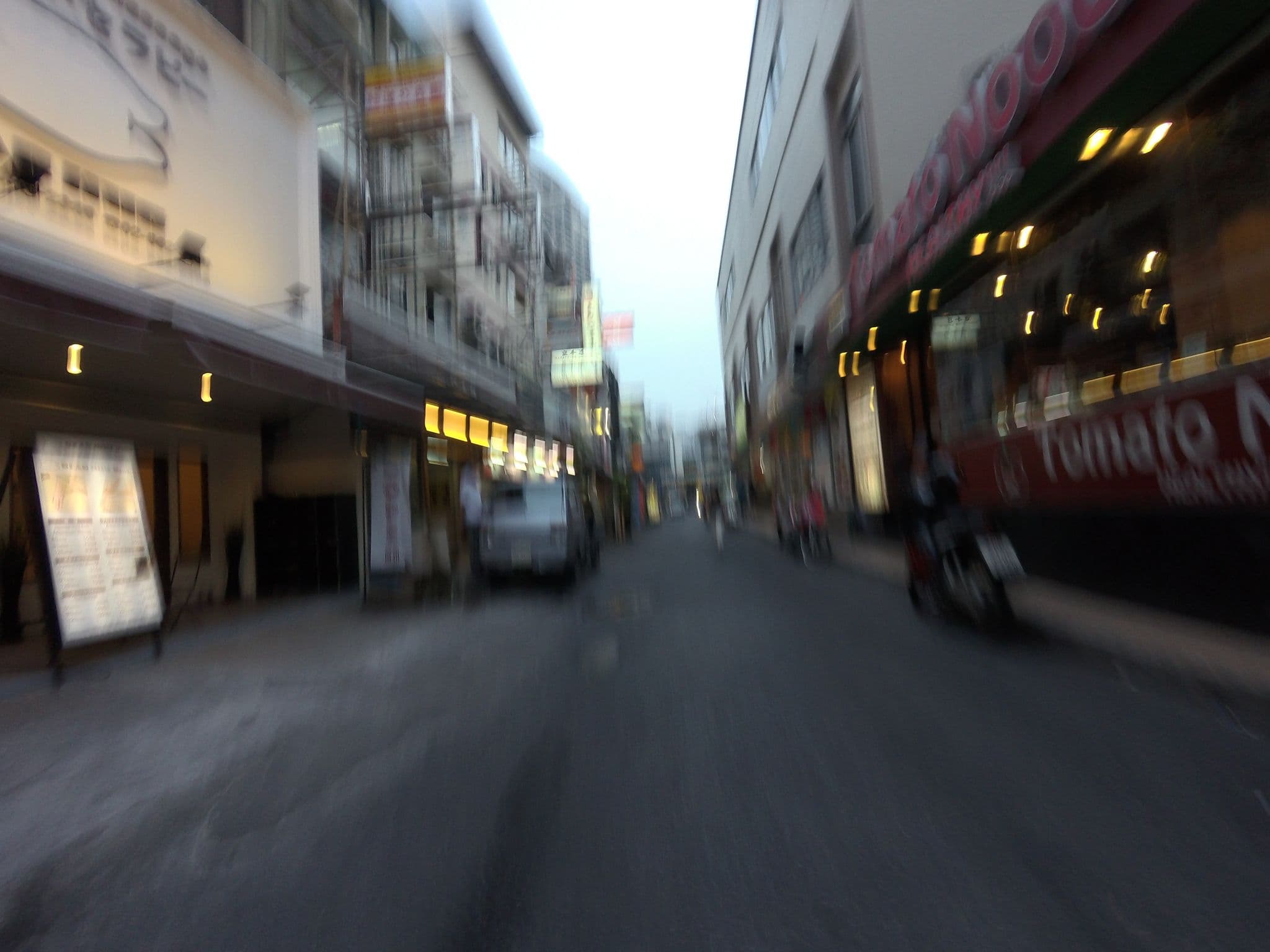 Street view near Speck, Watthana — © mishari (CC BY-SA · Mapillary)