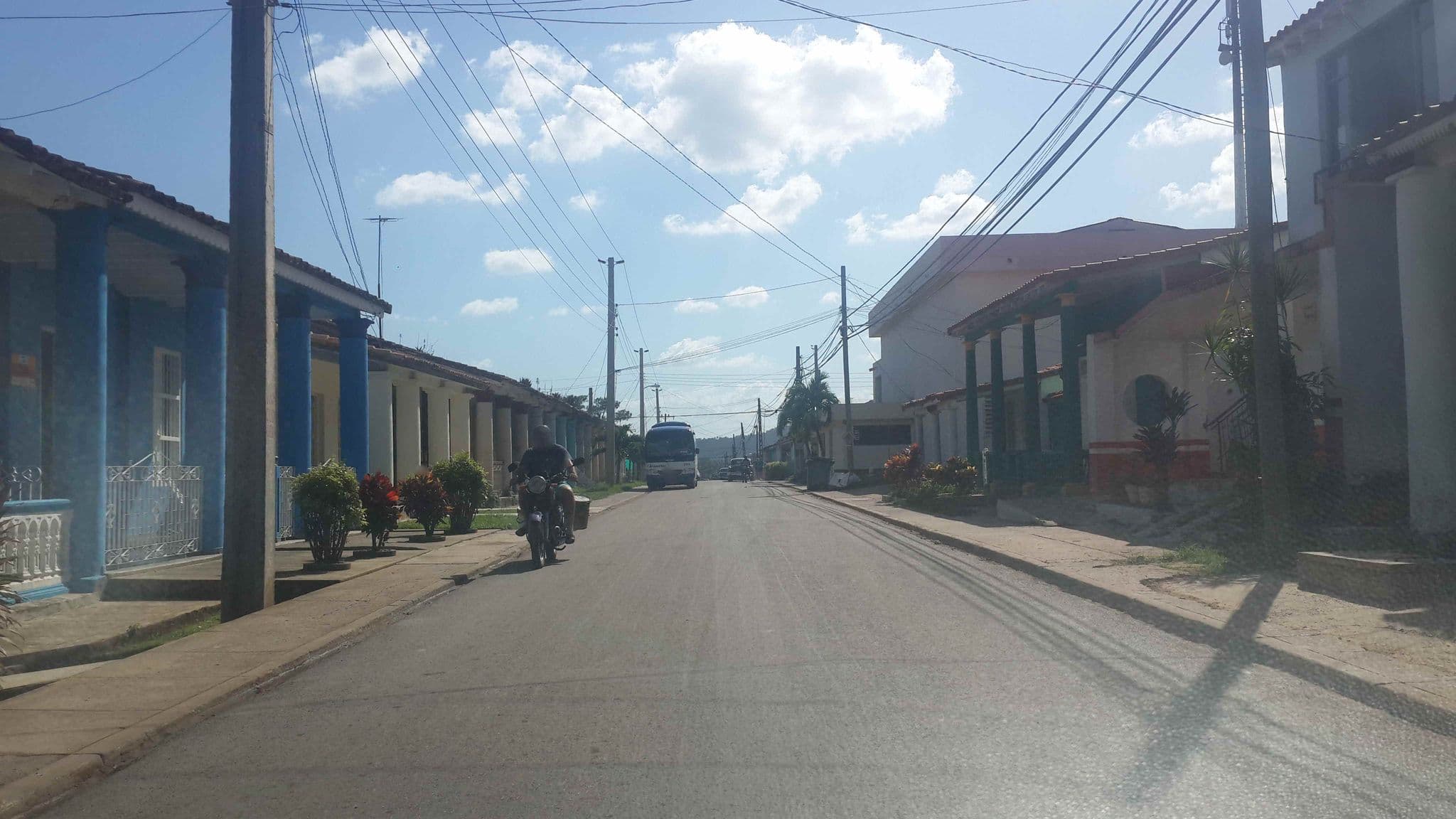 Street view near Casa Paéz, Viñales — © redmapper (CC BY-SA · Mapillary)