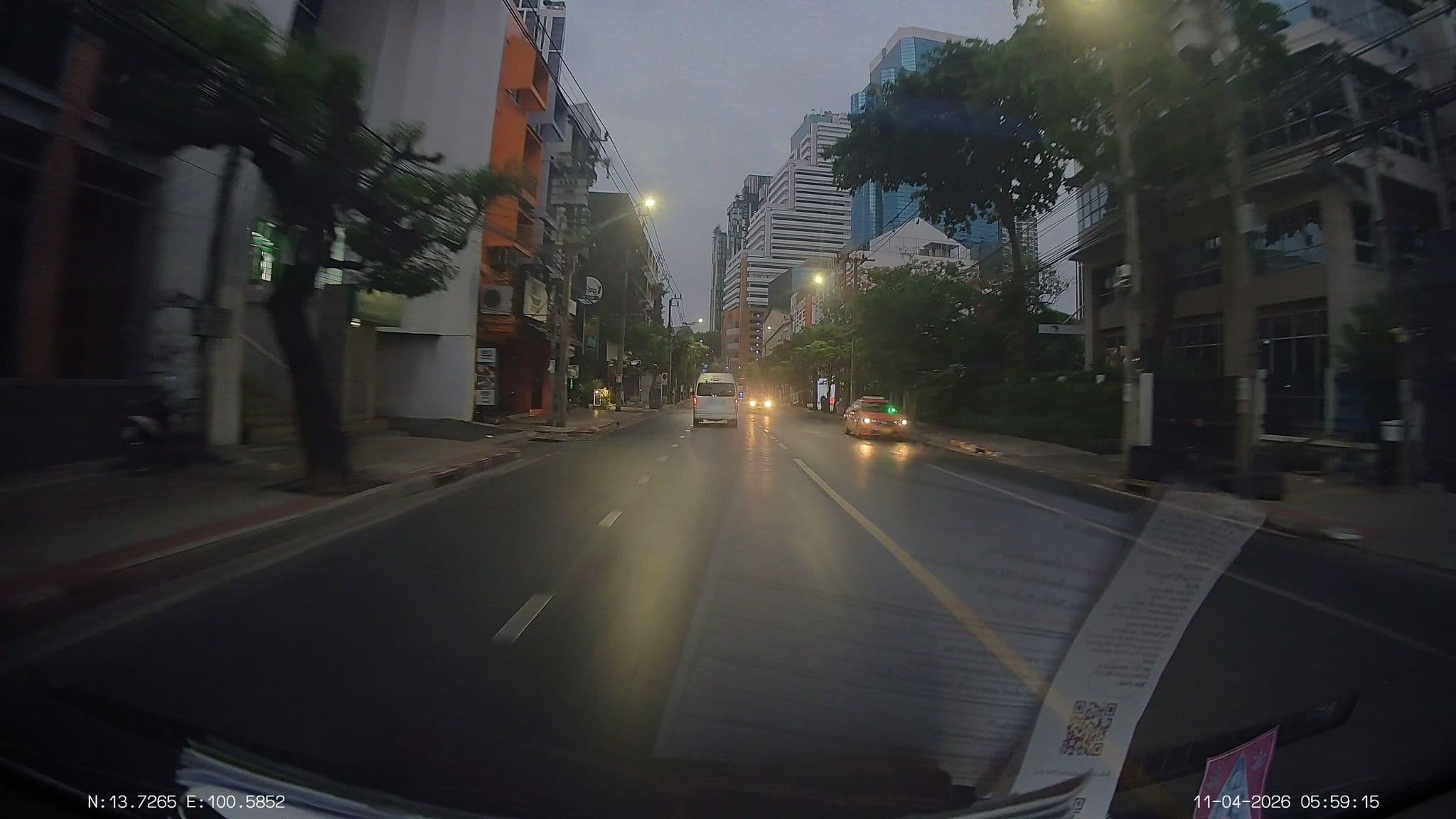 Street view near sissy's penthouse, Watthana — © ThailandCambodia (CC BY-SA · Mapillary)