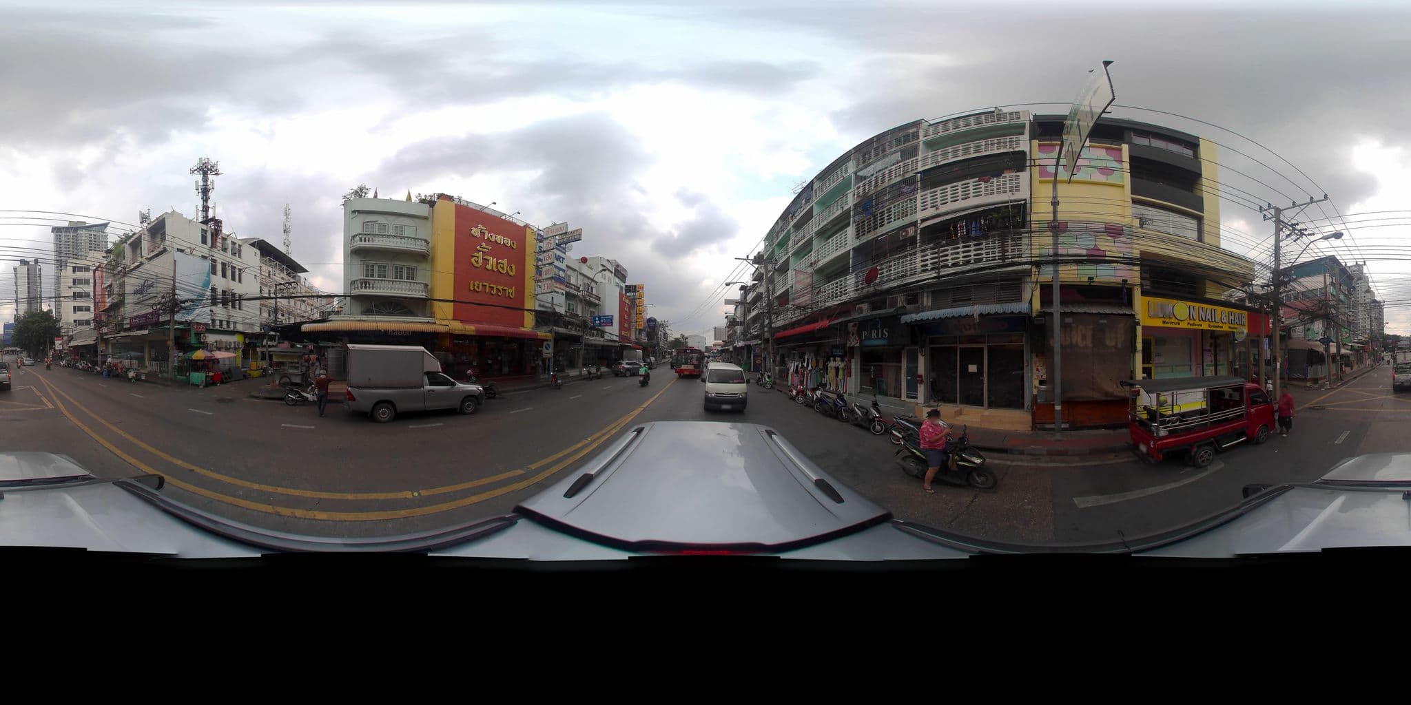 Street view near Oakark Resort And Spa, Huai Khwang — © tritaporn (CC BY-SA · Mapillary)