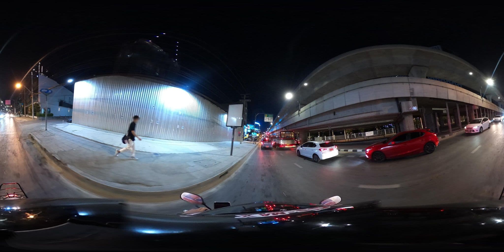 Street view near The Quarter Ratchayothin, Chatuchak — © NatchaponJ (CC BY-SA · Mapillary)