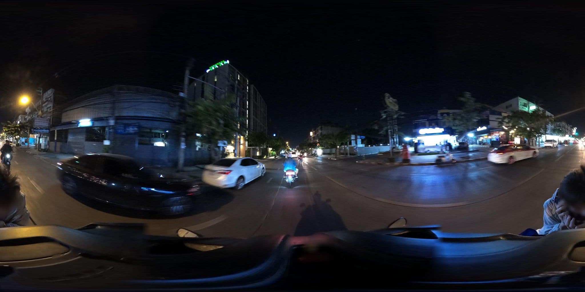 Street view near สระว่ายน้ำ บีบี, Chan Kasem — © NatchaponJ (CC BY-SA · Mapillary)