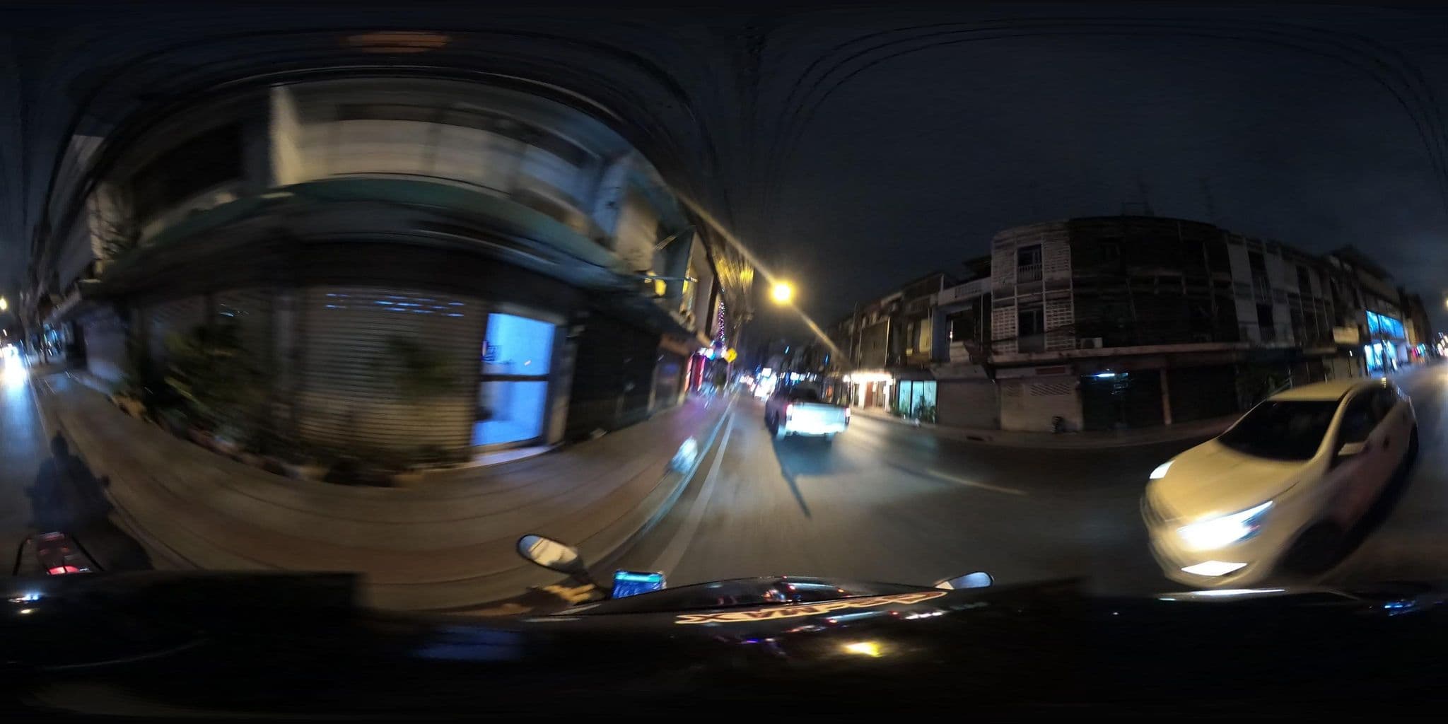Street view near โรงแรม เอ็มทู เดอแบงคอก สุทธิสาร, Din Daeng — © NatchaponJ (CC BY-SA · Mapillary)
