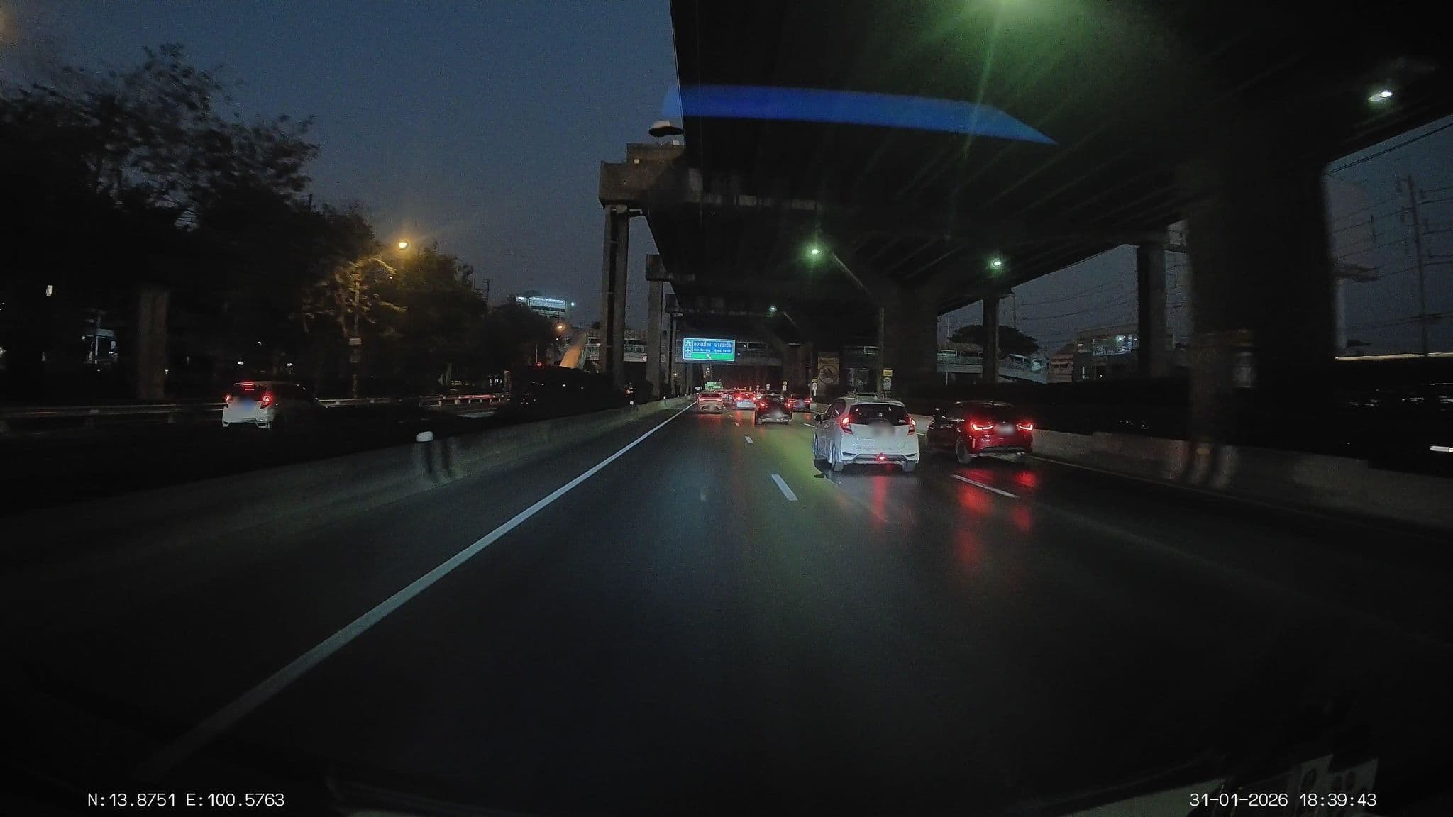 Street view near Miracle Pool, Lak Si — © ThailandCambodia (CC BY-SA · Mapillary)