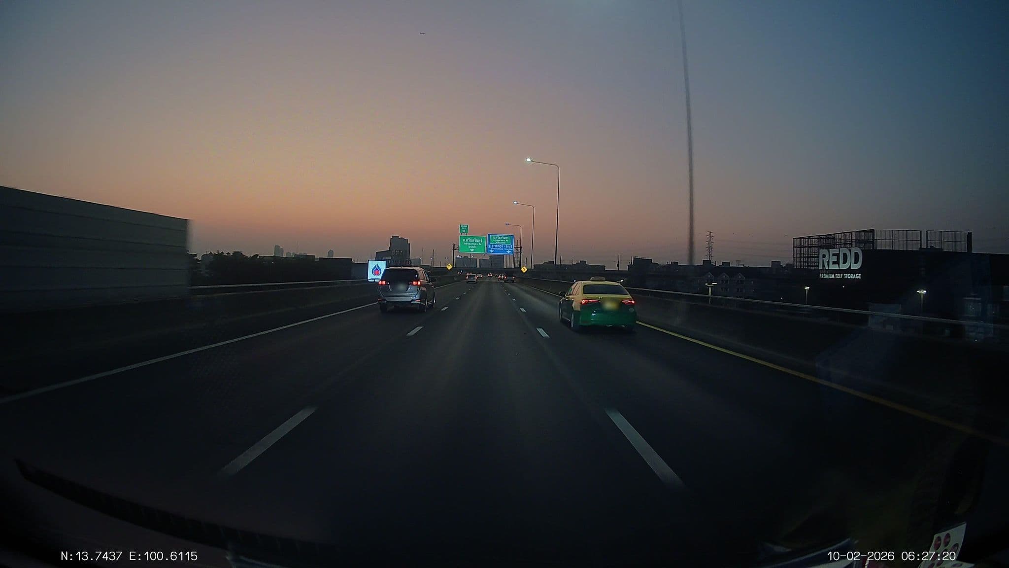 Street view near GraceLand Bangkok, Ban Khlong Sakae — © ThailandCambodia (CC BY-SA · Mapillary)