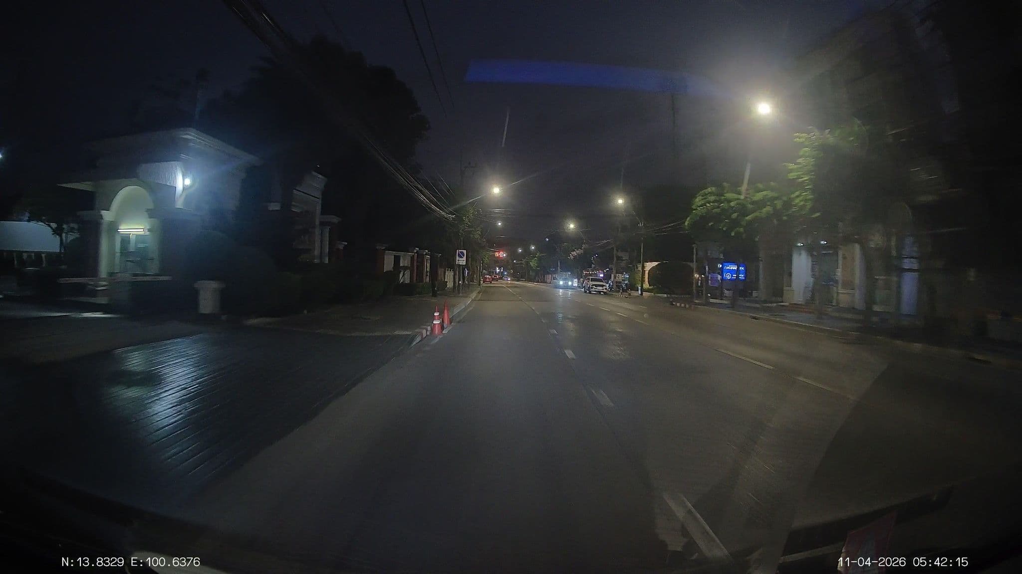 Street view near Chadaprang Resort & Spa Exclusive Town, Chorakhe Bua — © ThailandCambodia (CC BY-SA · Mapillary)