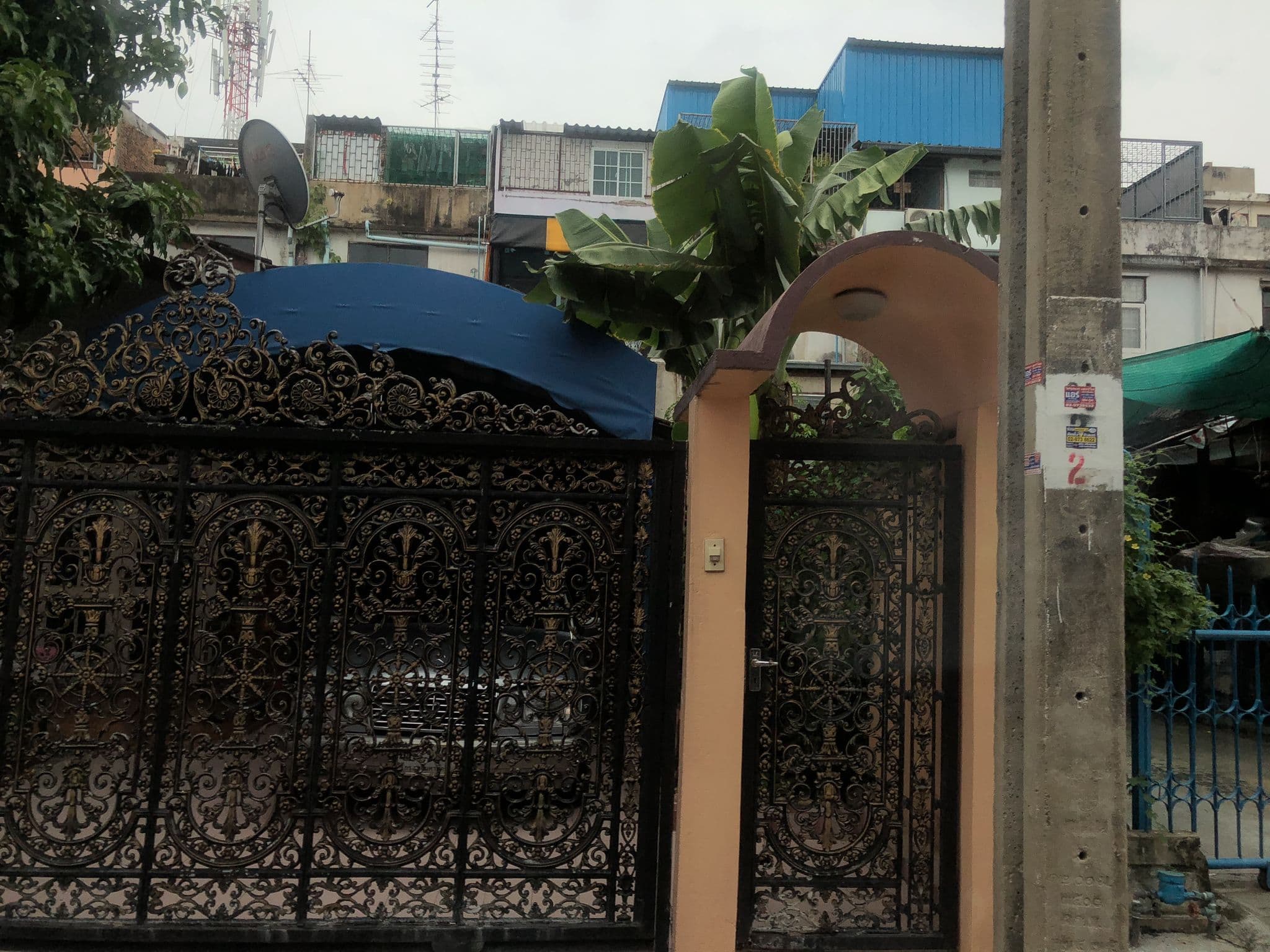Street view near Sleepcase Hostel, Anusawari — © kirana (CC BY-SA · Mapillary)