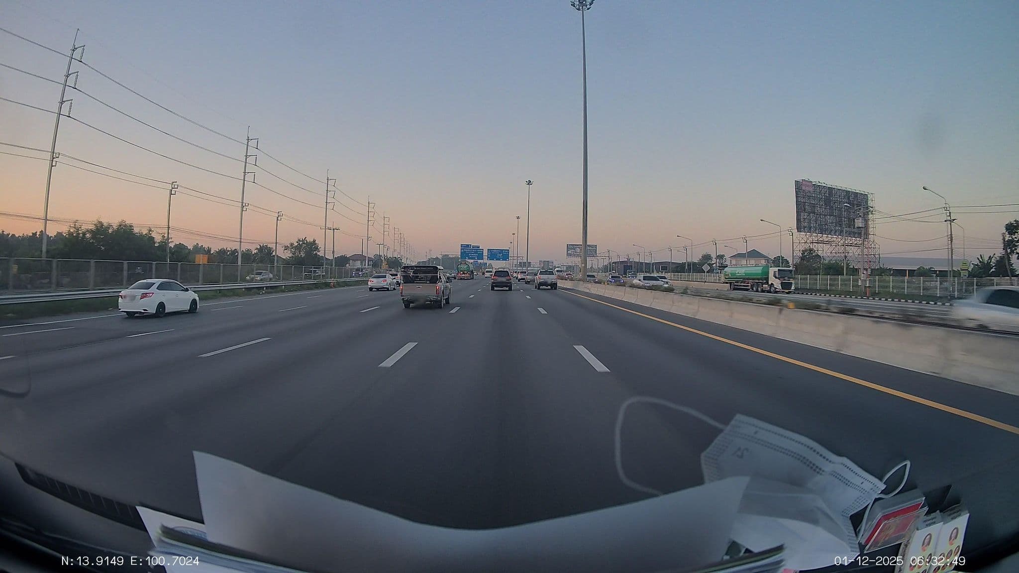 Street view near คุ้มบางแก้ว Resort and spa, Khlong Sam Wa — © ThailandCambodia (CC BY-SA · Mapillary)