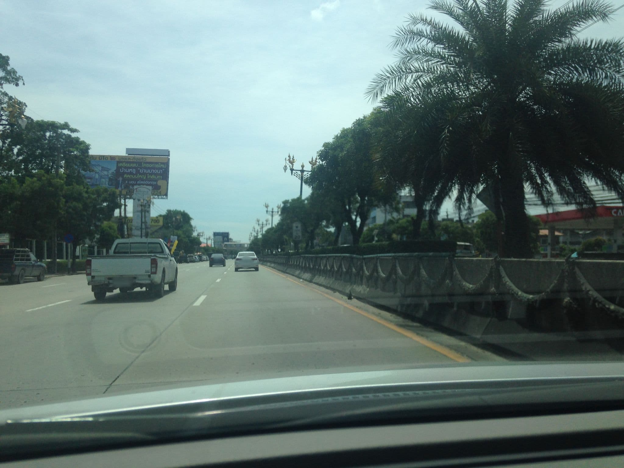 Street view near Grand Inn Come Hotel Bangkok, Muban Thep Thani — © ratirat (CC BY-SA · Mapillary)