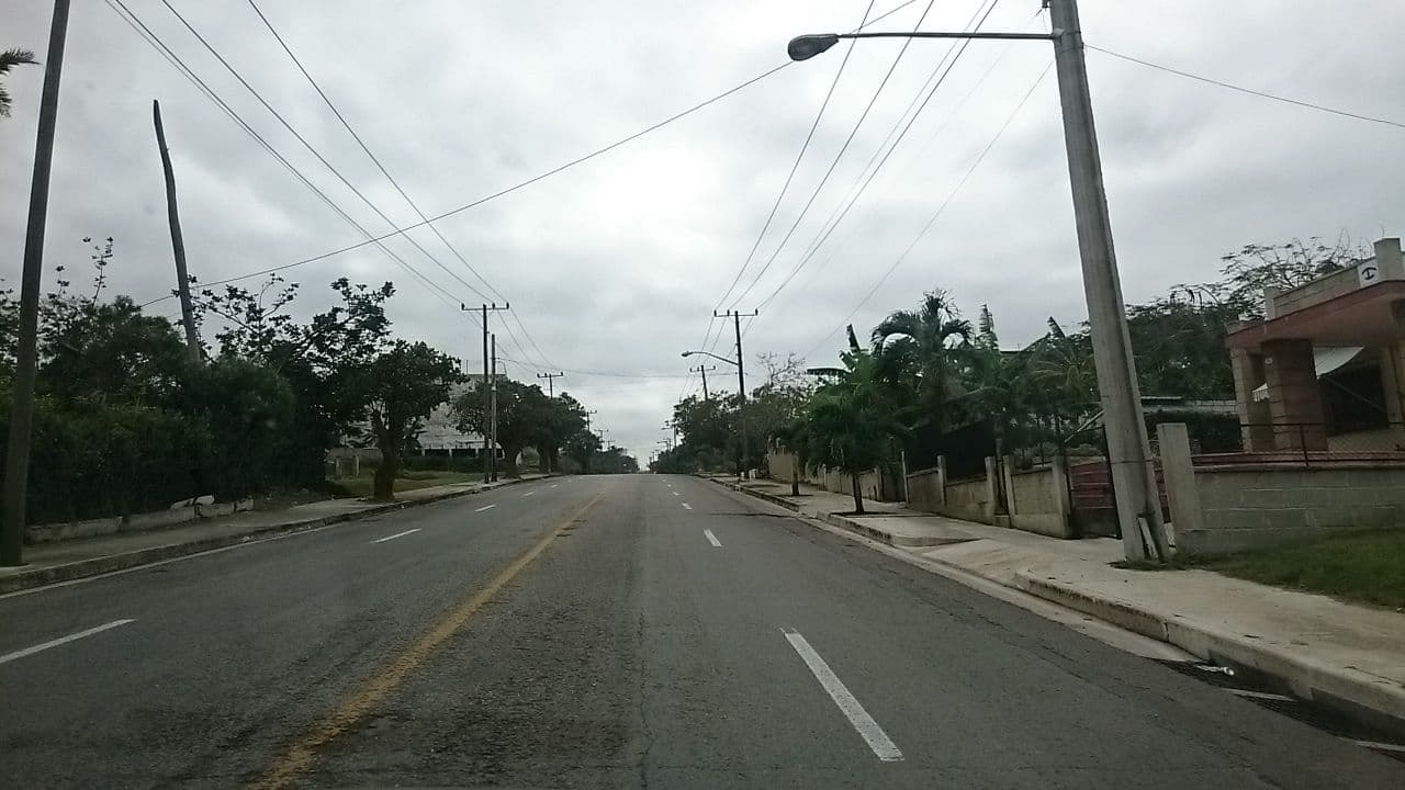 Street view near Casa La Cabana, Guanabo