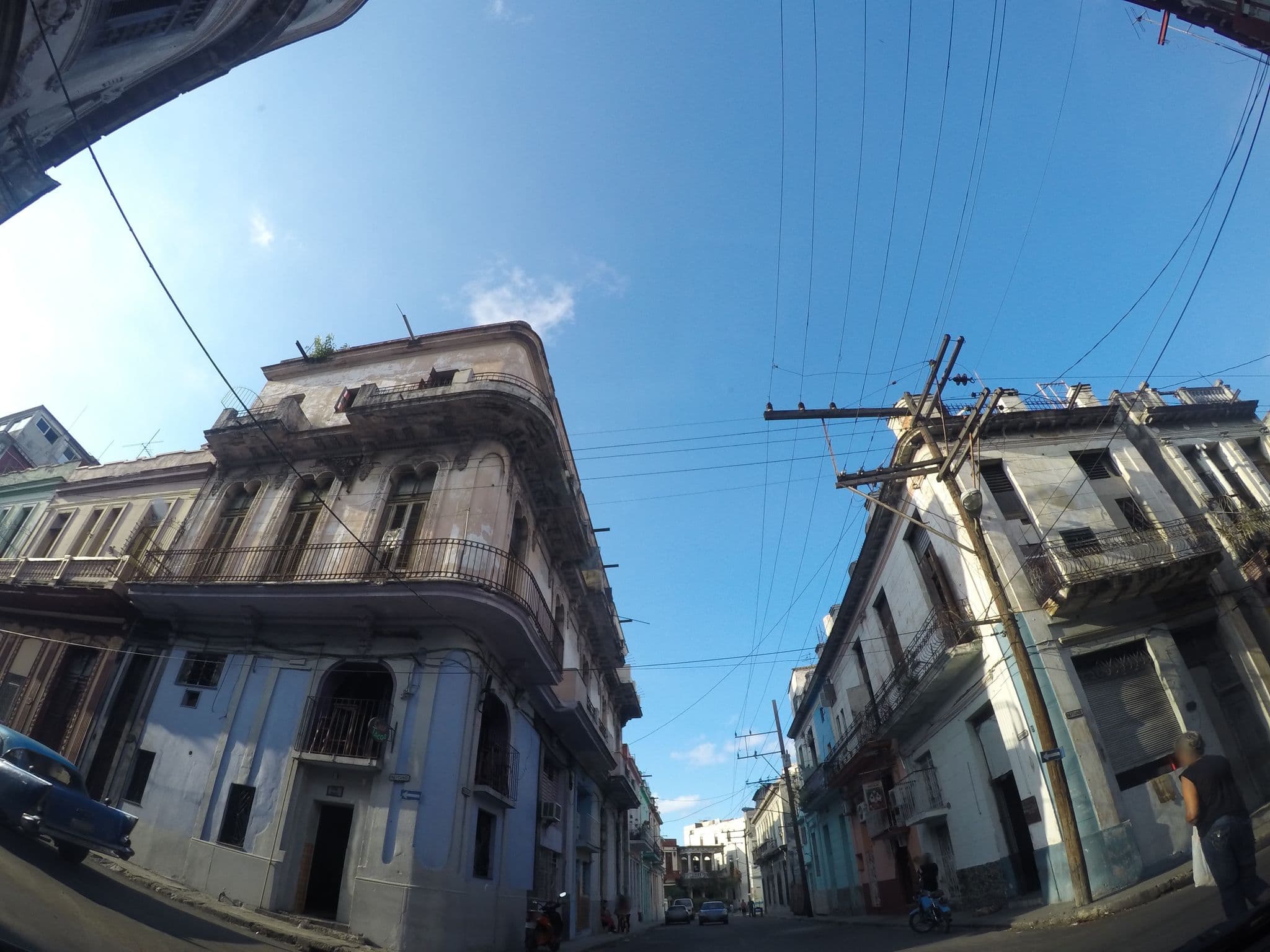 Street view near Home Neptuno, Havana