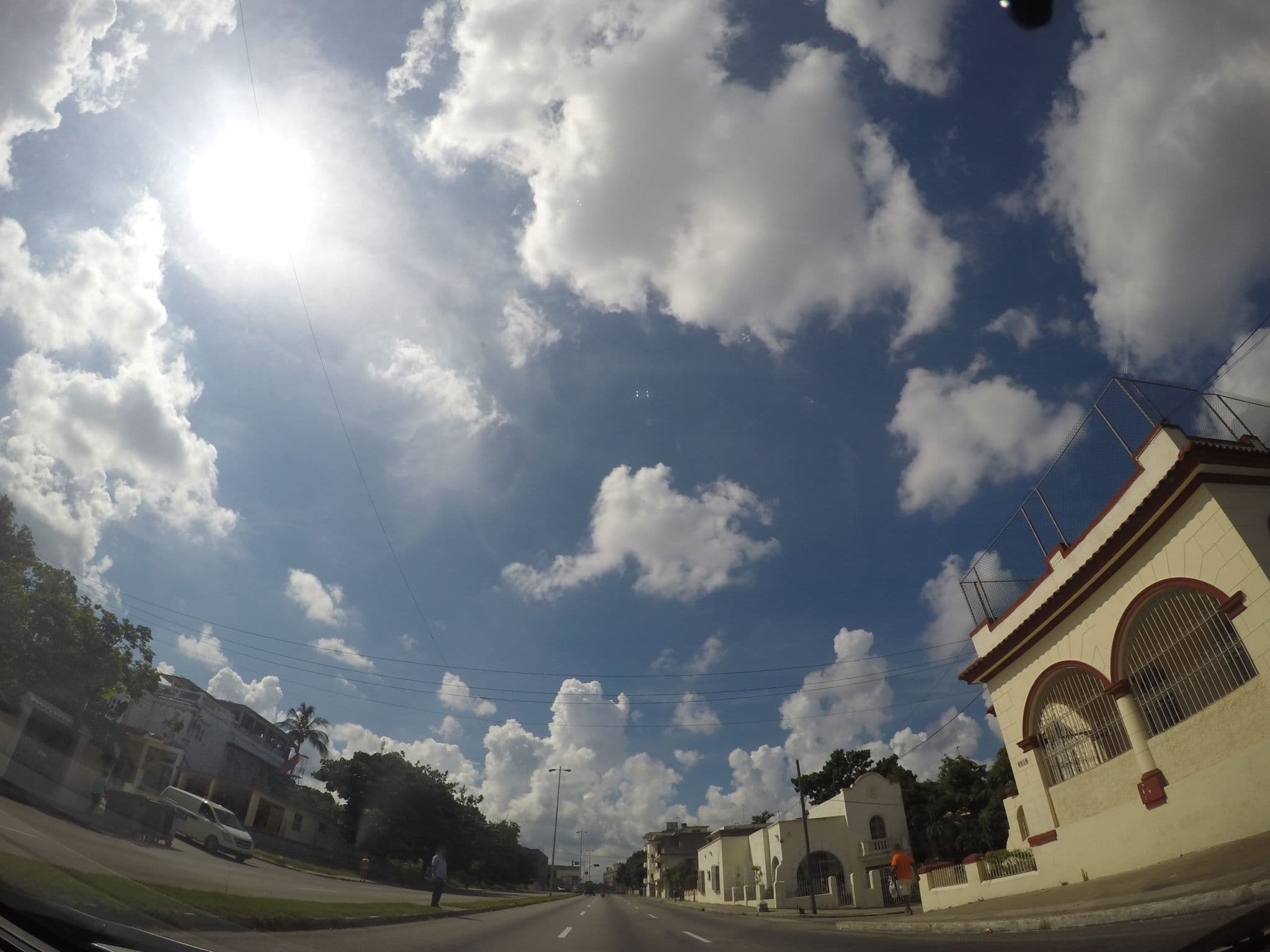 Street view near Casa ewa, Almendares