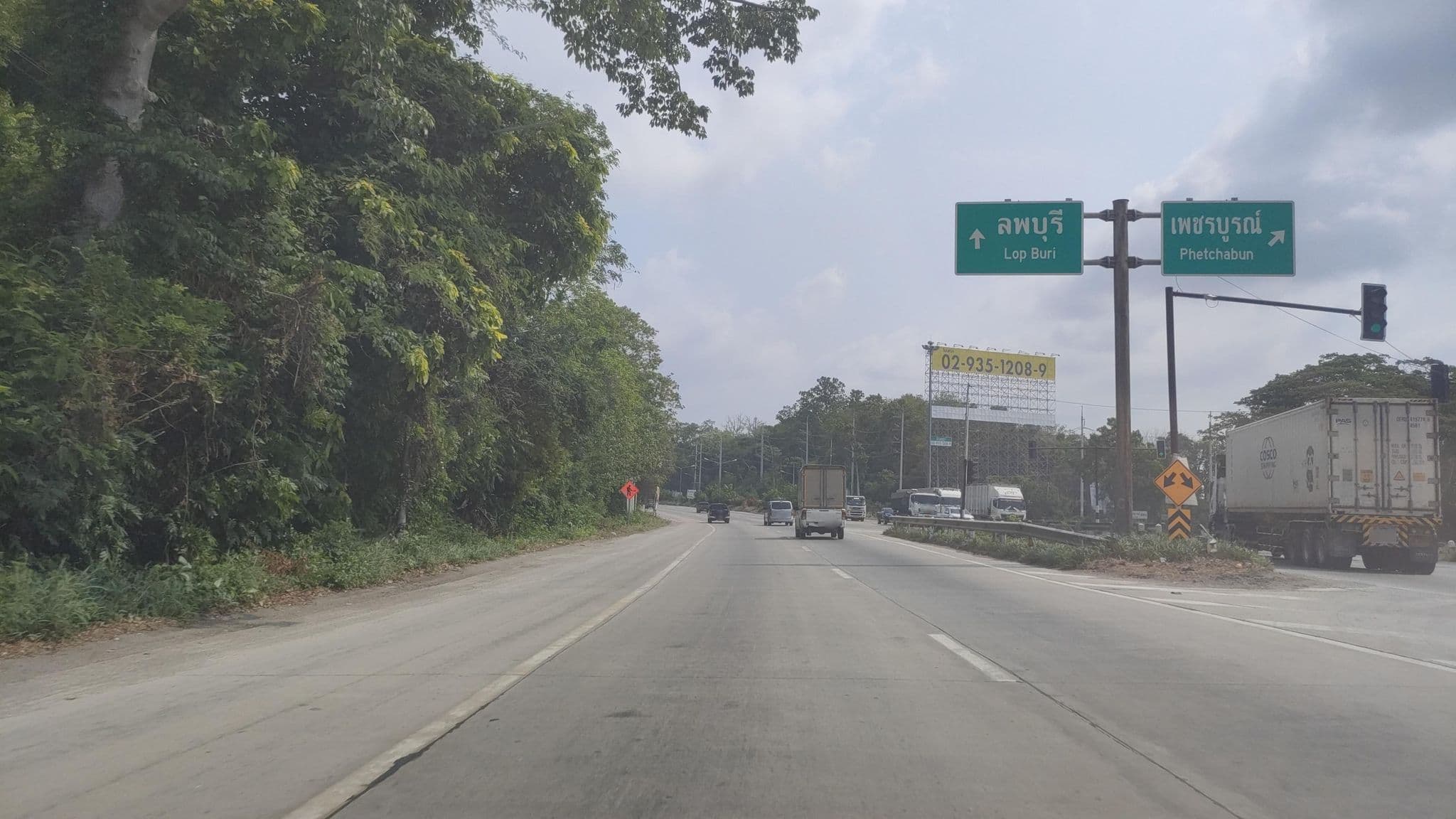 Street view near อากาศดีรีสอร์ท, Phra Phutthabat — © koki2529 (CC BY-SA · Mapillary)