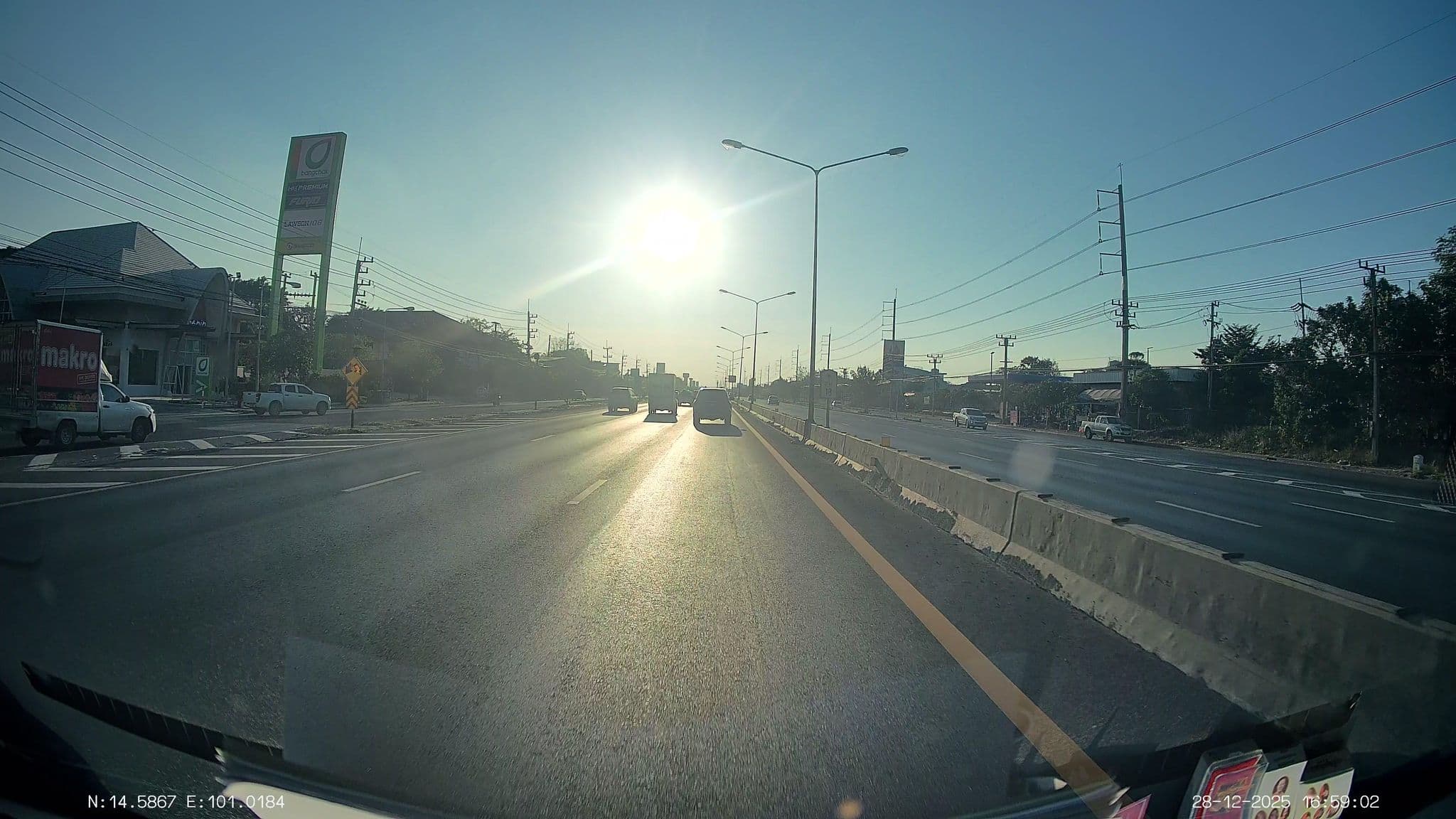 Street view near โกล์เด้นท์อิน รีสอร์ท, Kaeng Khoi — © ThailandCambodia (CC BY-SA · Mapillary)