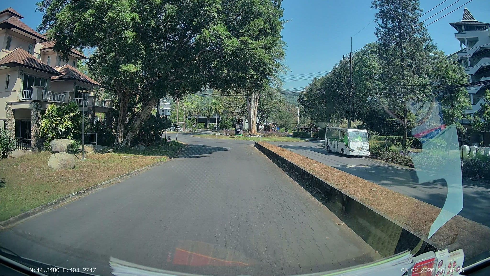 Street view near บ้านอิงผา 11, Nakhon Nayok — © ThailandCambodia (CC BY-SA · Mapillary)