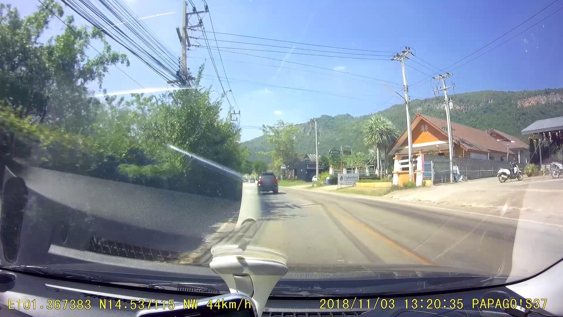 Street view near Viewpoint Khao Yai Hotel, Pak Chong — © poramet (CC BY-SA · Mapillary)