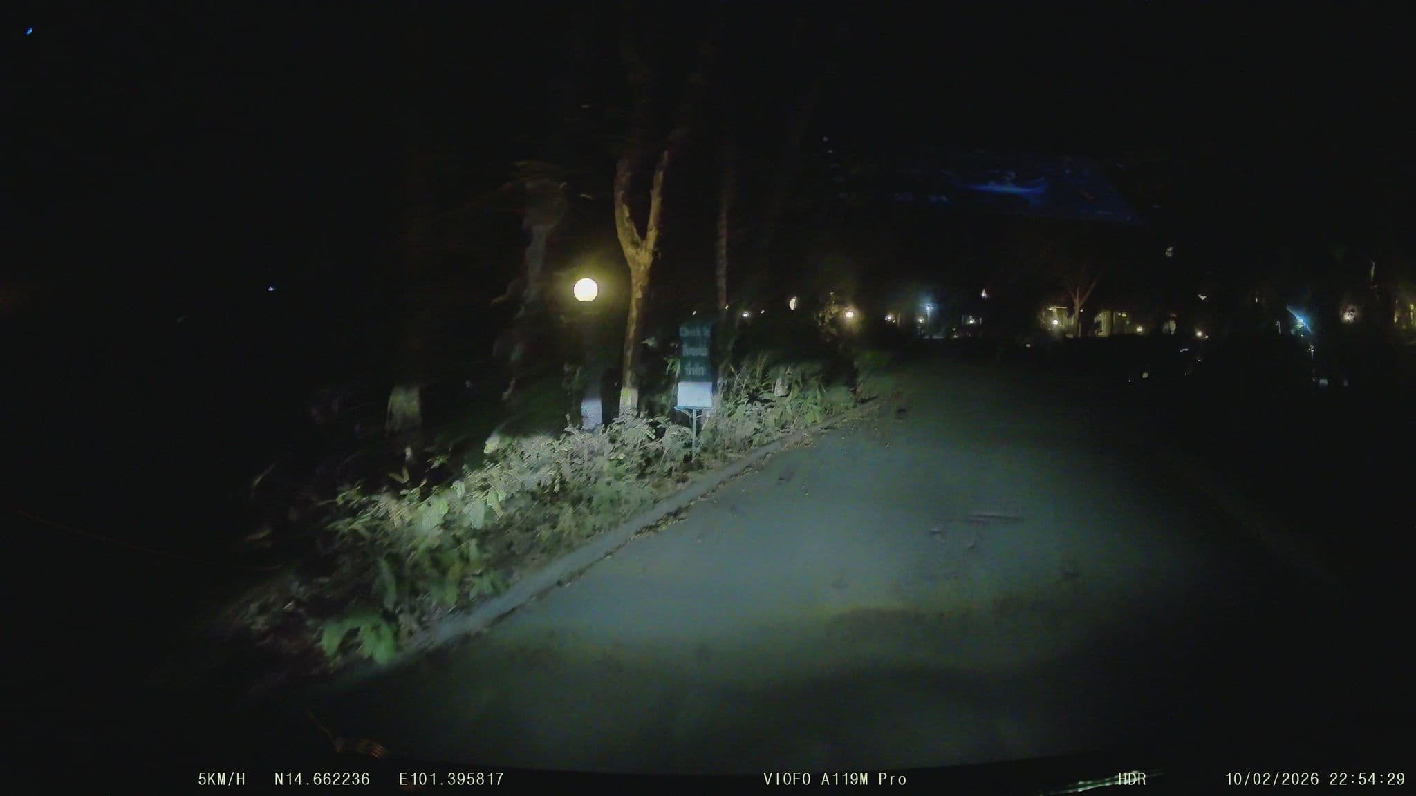 Street view near Khaoyai Lumtakong Hotel, Pak Chong — © ThailandCambodia (CC BY-SA · Mapillary)
