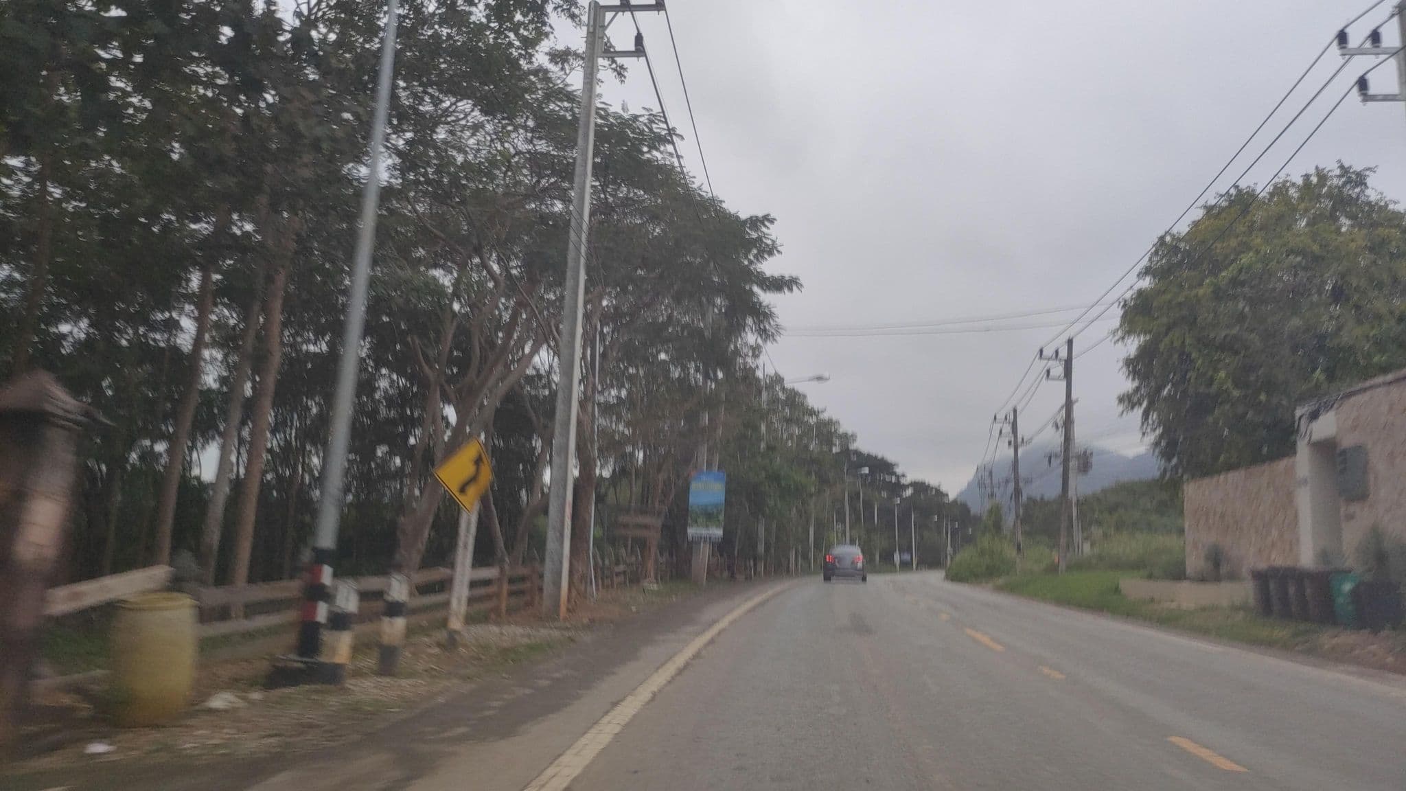 Street view near เรือนปั้นหยา, Pak Chong — © koki2529 (CC BY-SA · Mapillary)