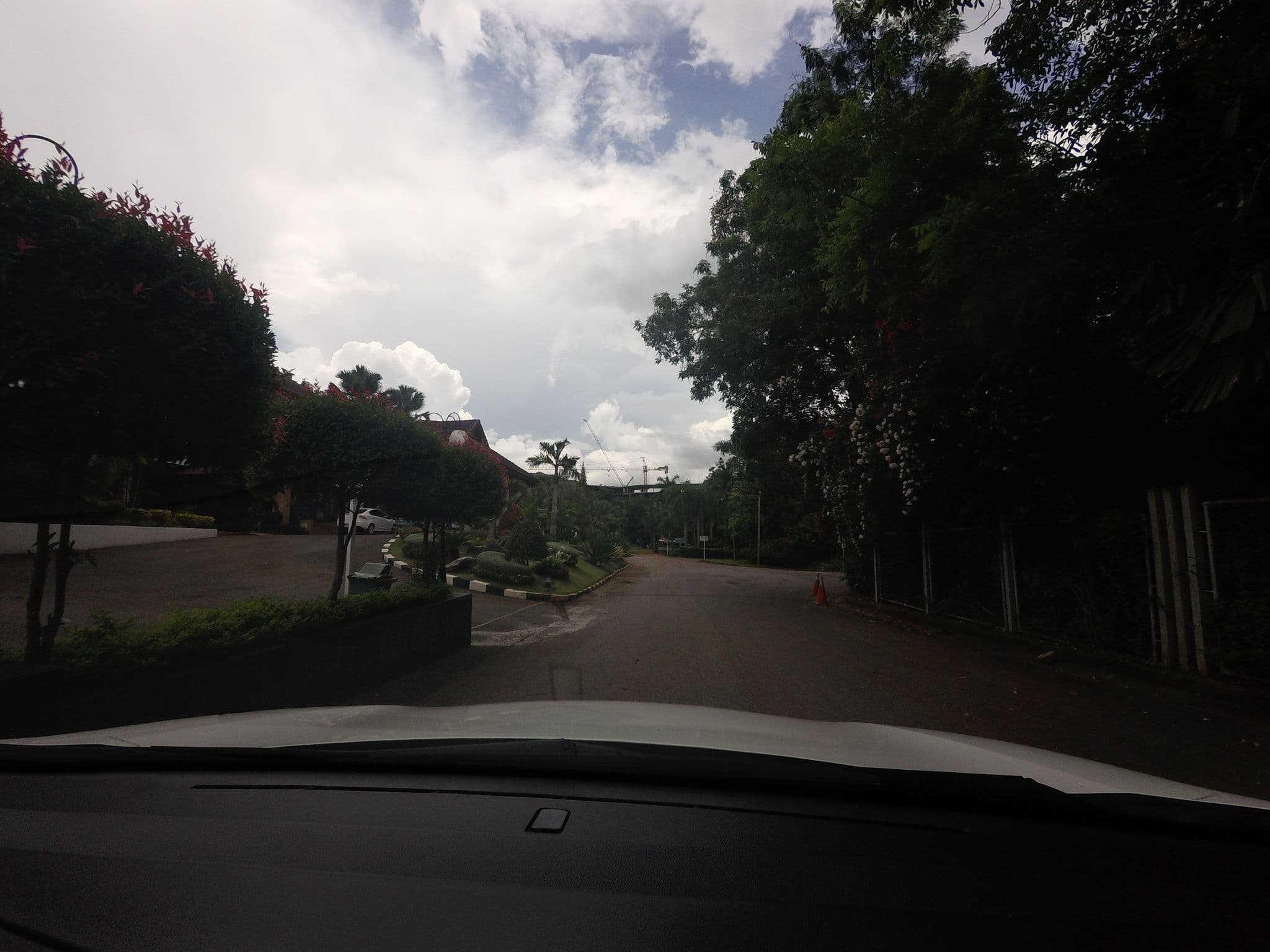 Street view near แมนดาริน รีสอร์ท เขาใหญ่, Pak Chong — © mishari (CC BY-SA · Mapillary)