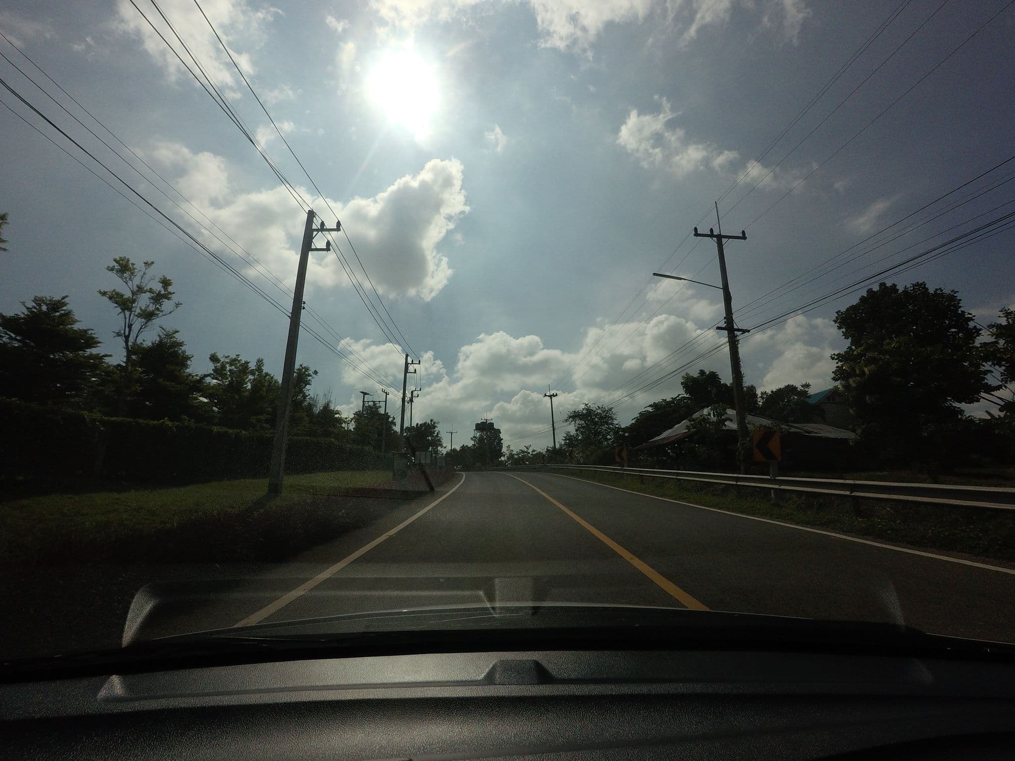 Street view near Velavian Resort Hour Villa 412, Na Di — © mishari (CC BY-SA · Mapillary)