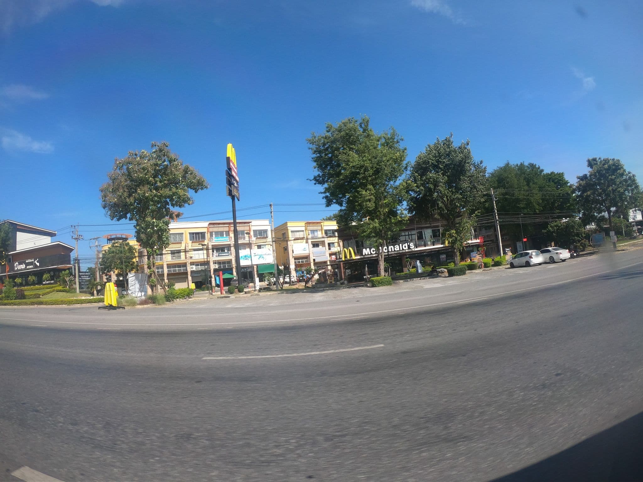 Street view near Mittraphap Resort, Pak Chong — © ozflor (CC BY-SA · Mapillary)