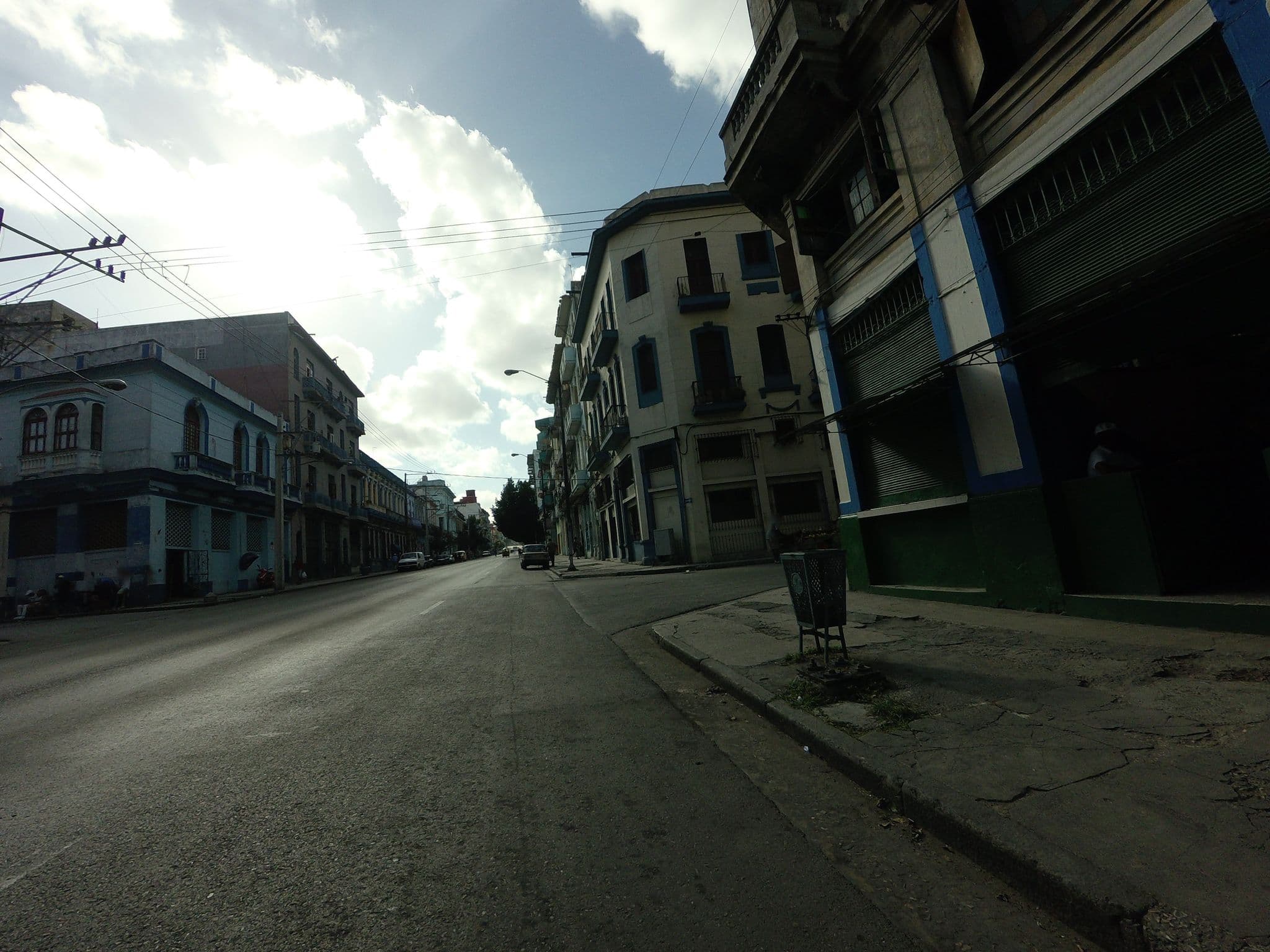 Street view near La Casa Burton, Centro Habana
