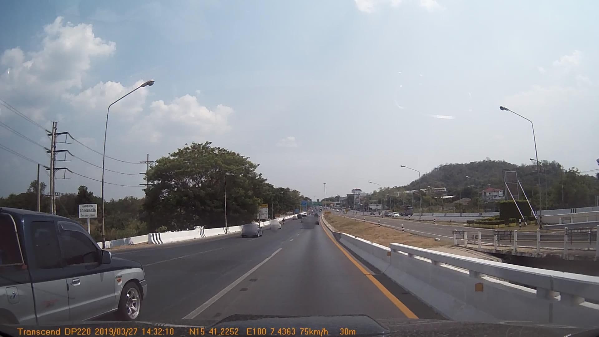 Street view near Samed Island, Nakhon Sawan — © mapcreator (CC BY-SA · Mapillary)