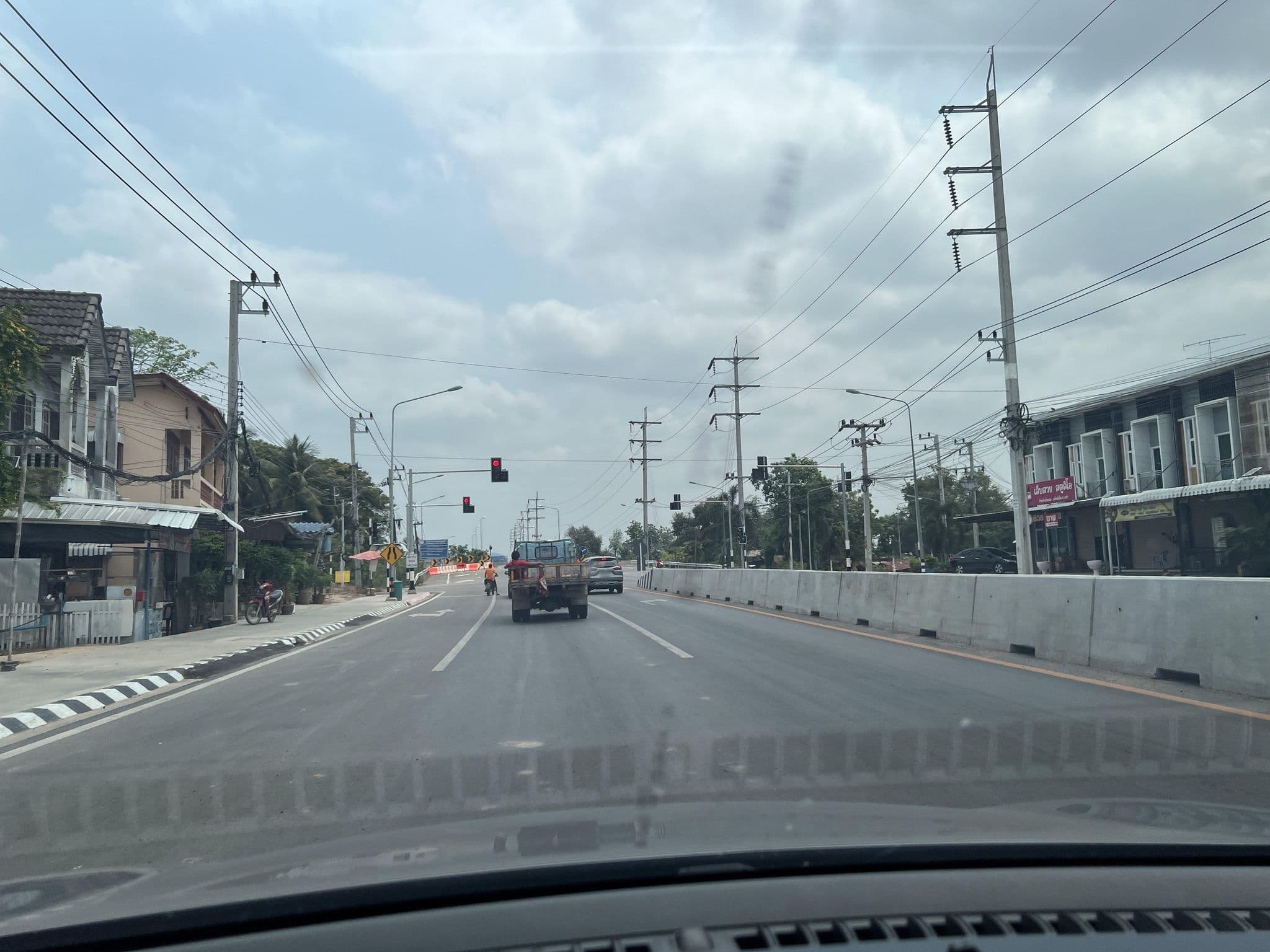 Street view near เดอะ ริเวอร์ เทล บูติค อพาร์ทเมนท์, Chai Nat — © lin_wang (CC BY-SA · Mapillary)