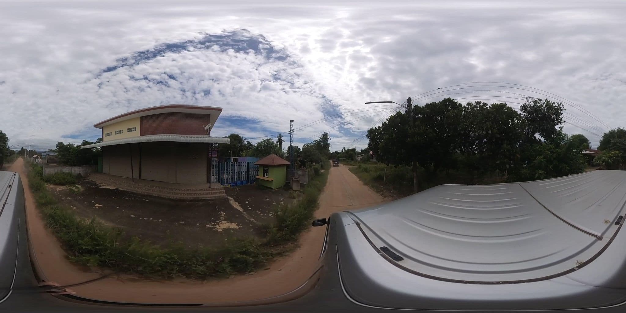 Street view near จันทิมารีสอร์ทลานสัก, Lan Sak — © kasidetma (CC BY-SA · Mapillary)