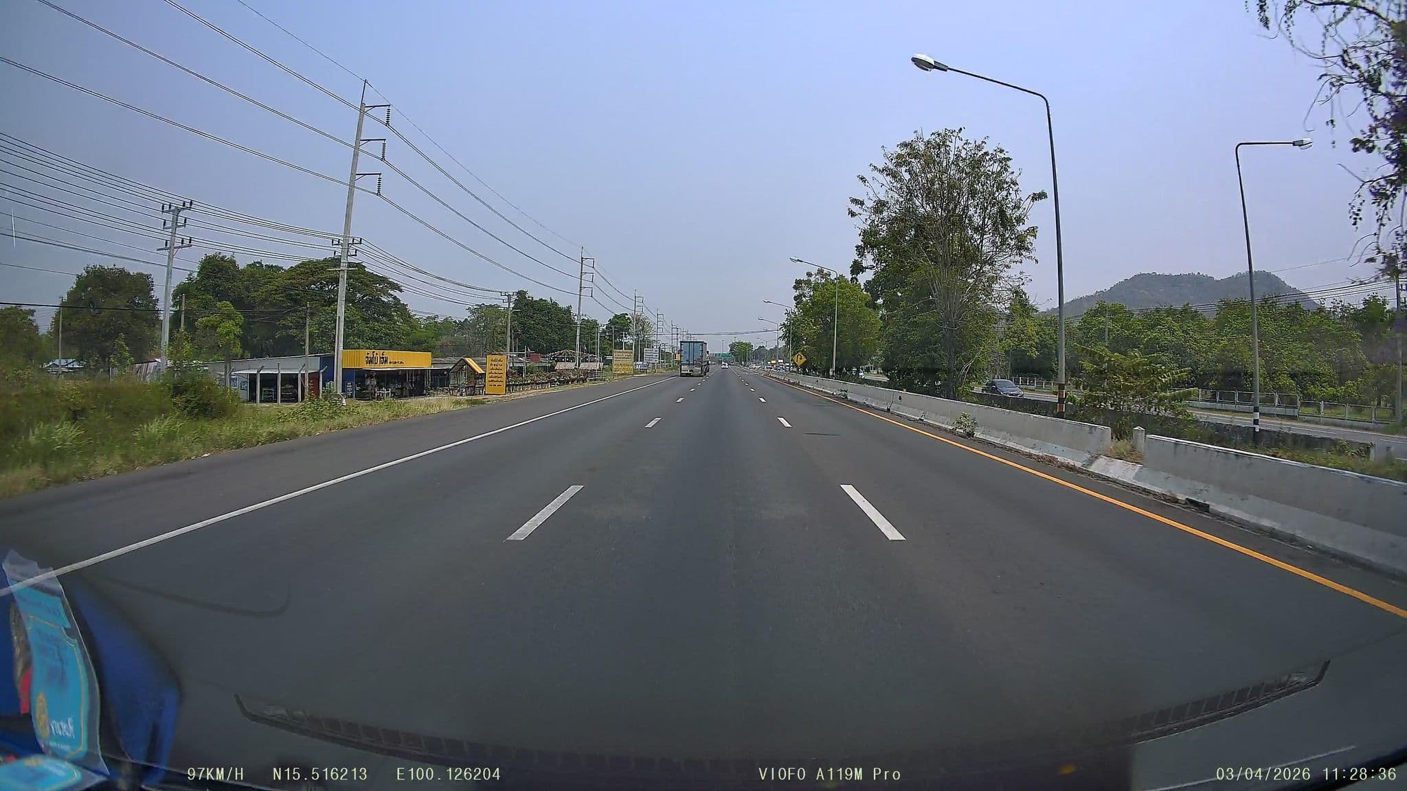 Street view near นครเฮงรีสอร์ท, Phayuha Khiri — © ThailandCambodia (CC BY-SA · Mapillary)