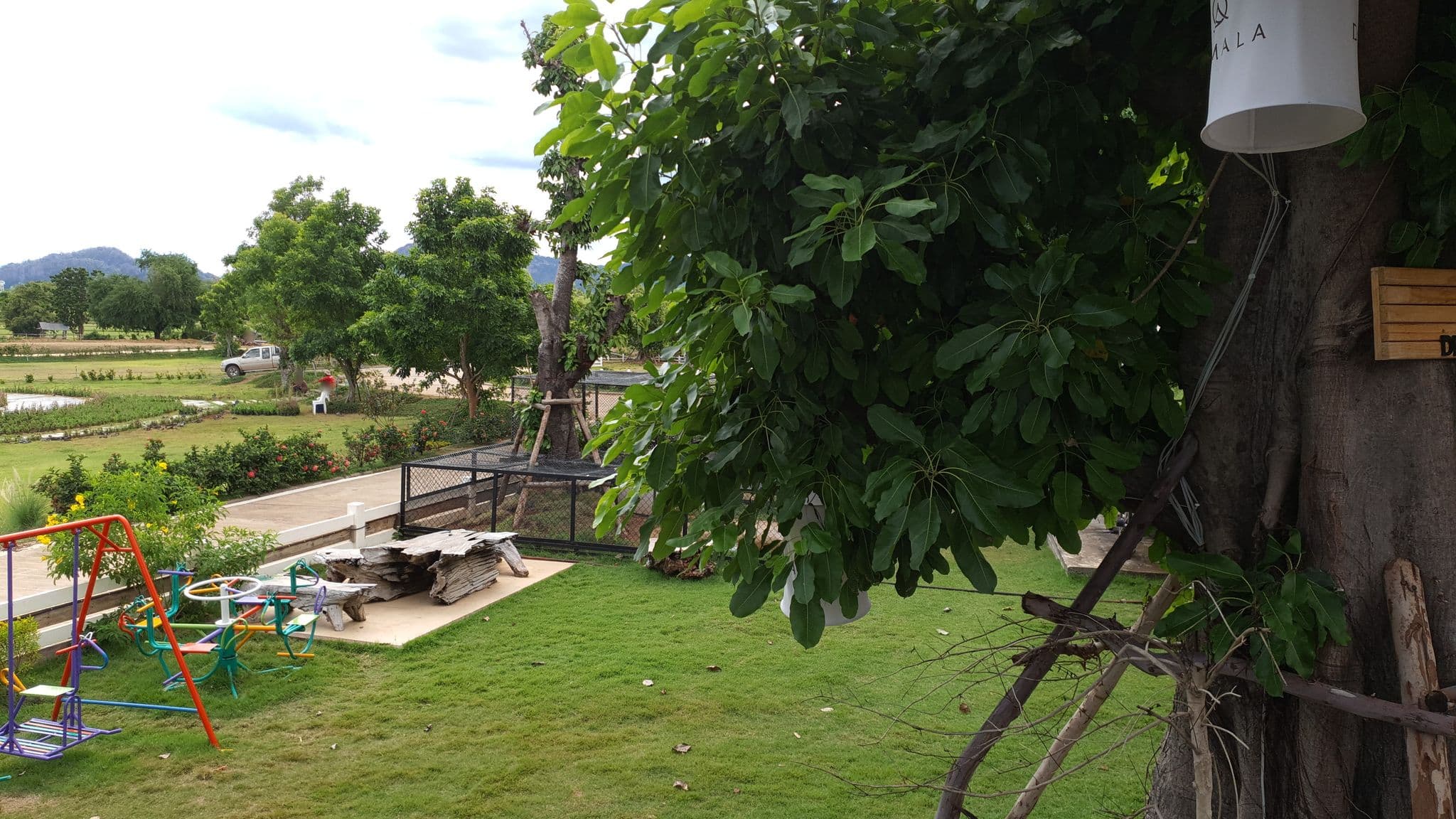 Street view near De Mala, Sawankhalok — © jrcarlsen (CC BY-SA · Mapillary)