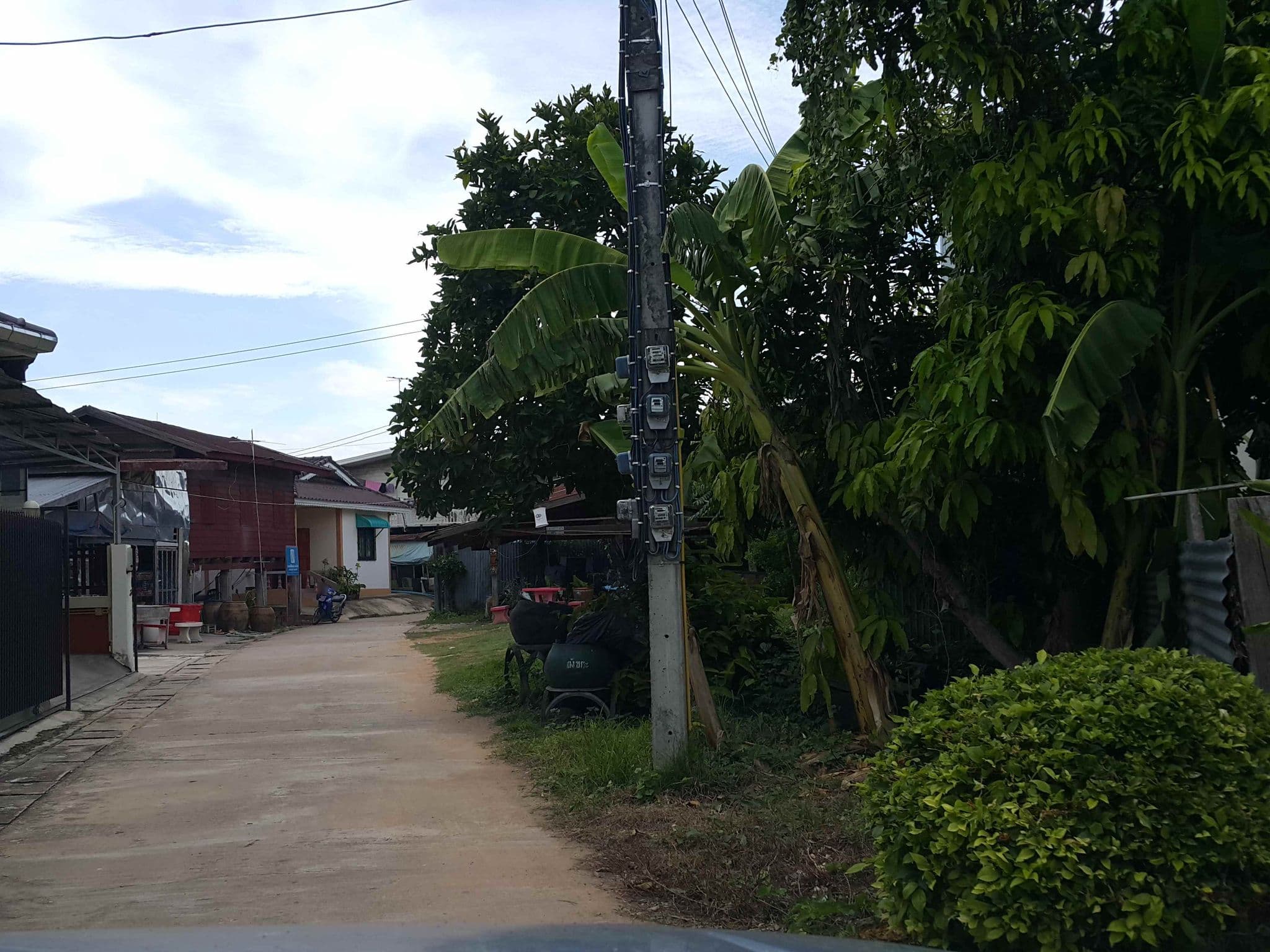 Street view near Sukothai Garden, Ban Na — © jrcarlsen (CC BY-SA · Mapillary)