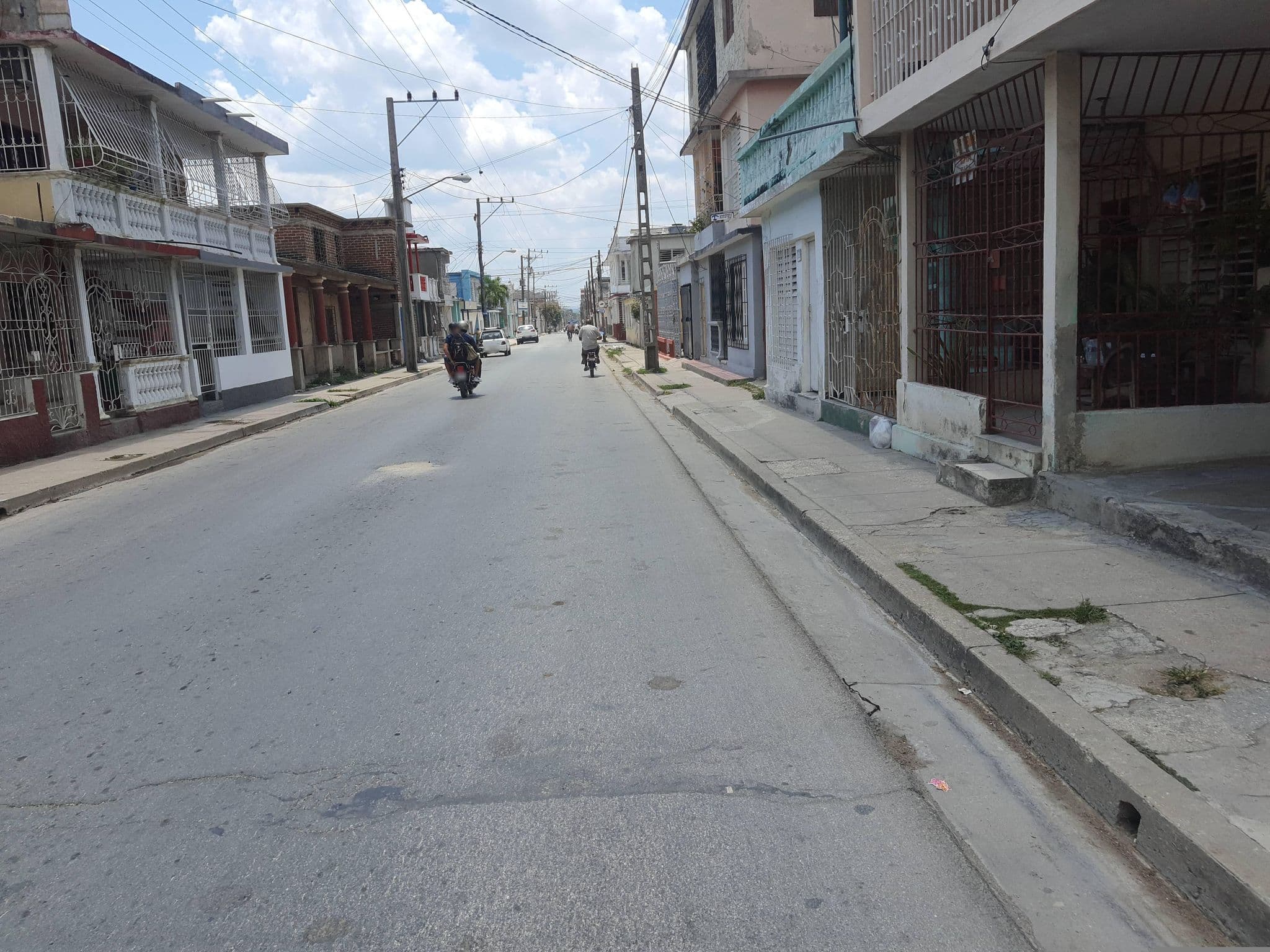 Street view near CASA DE DAVID, Holguín