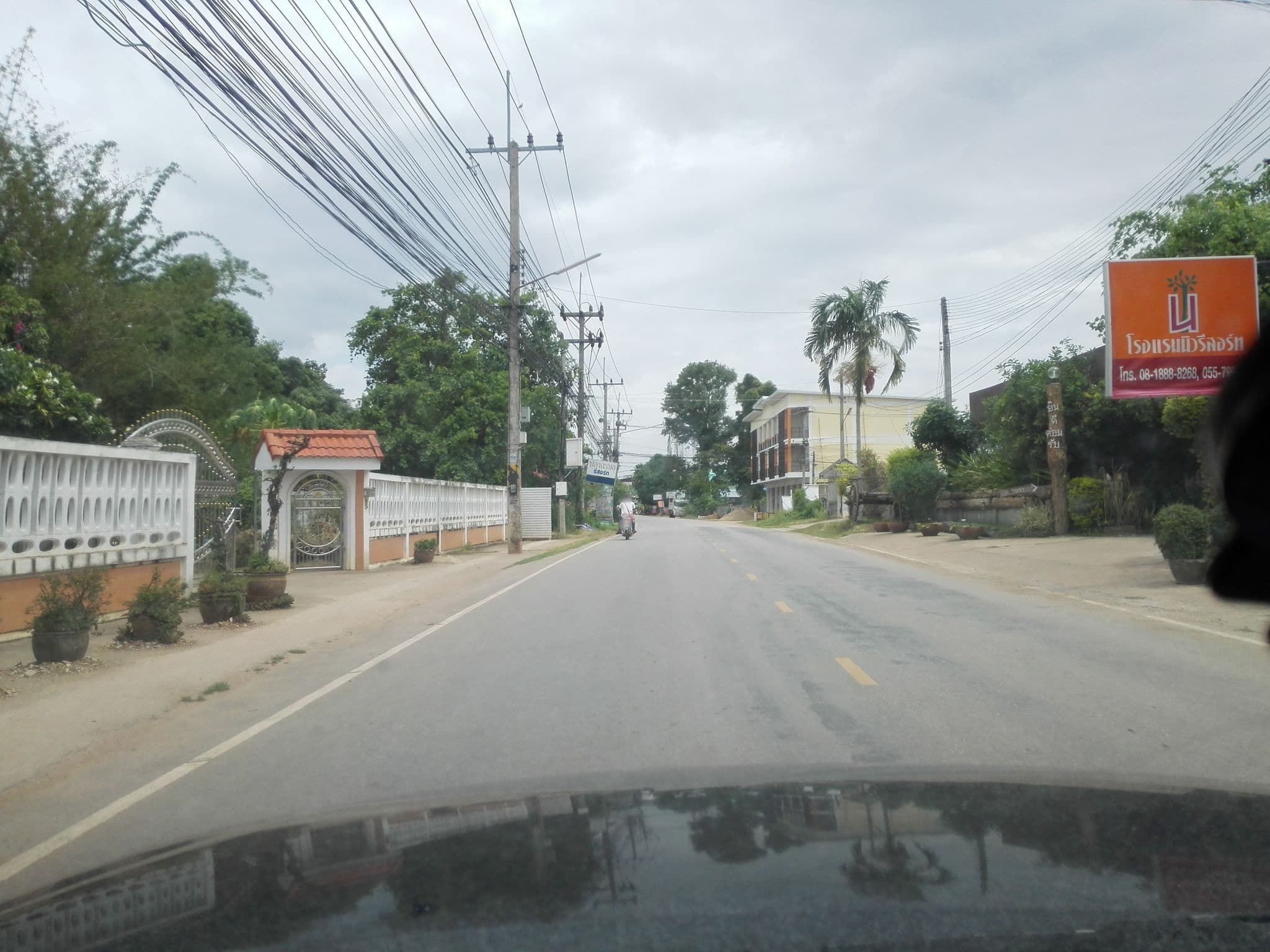 Street view near NEW Resort, Kamphaeng Phet — © kaanpakpum (CC BY-SA · Mapillary)