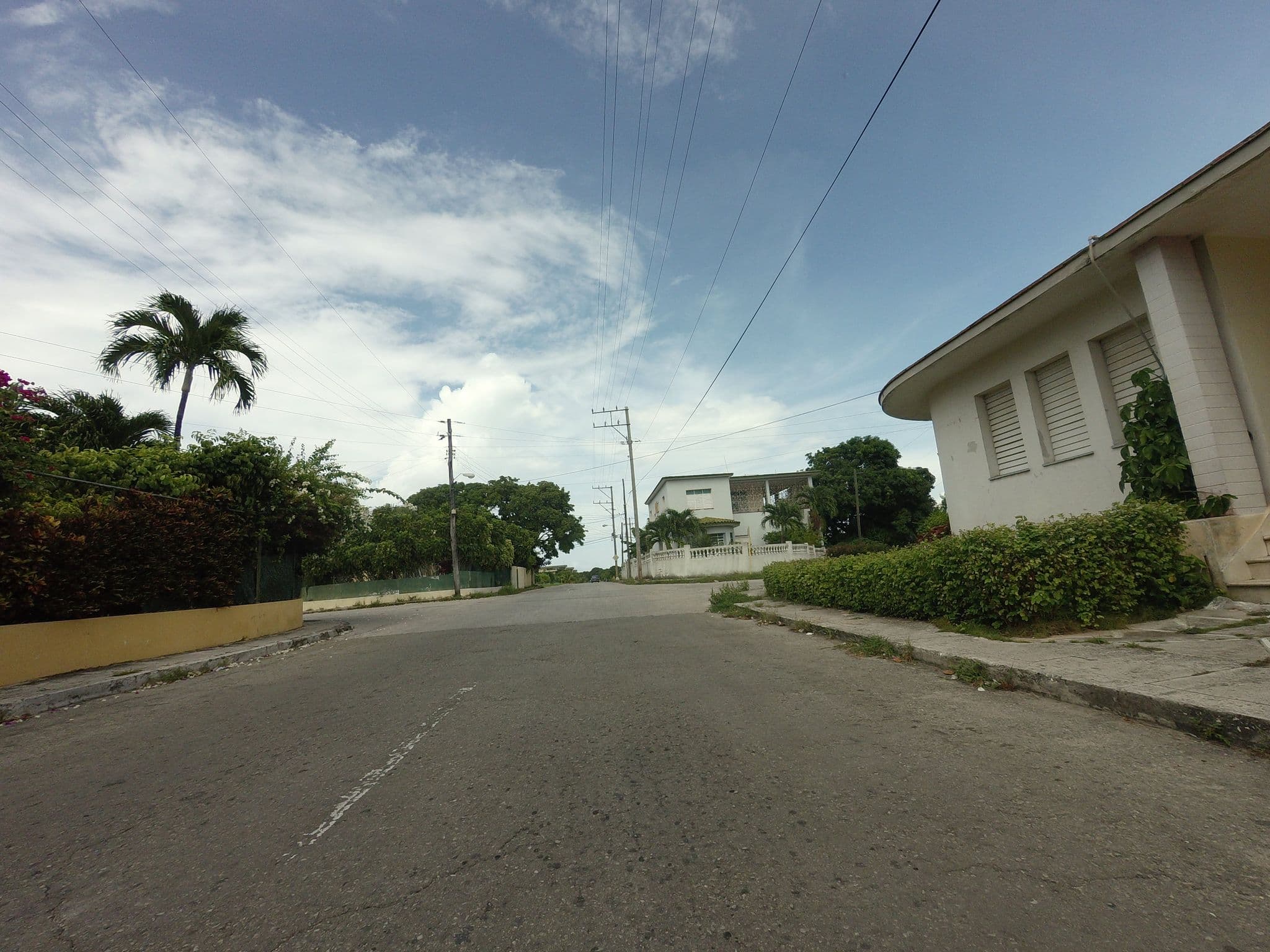 Street view near Casa de Gabi, Almendares