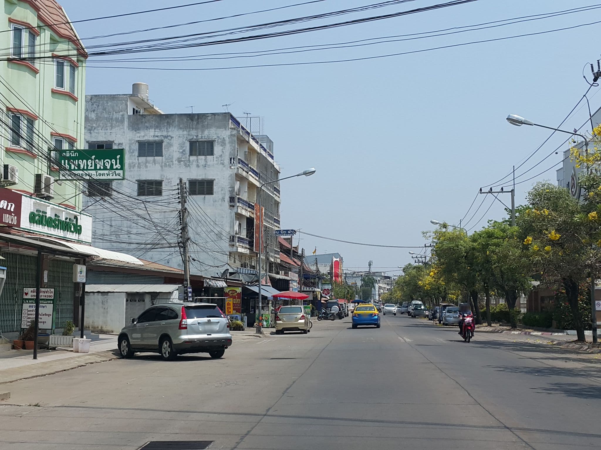 Street view near Home Bakery Pitsanulok, Phitsanulok — © jrcarlsen (CC BY-SA · Mapillary)