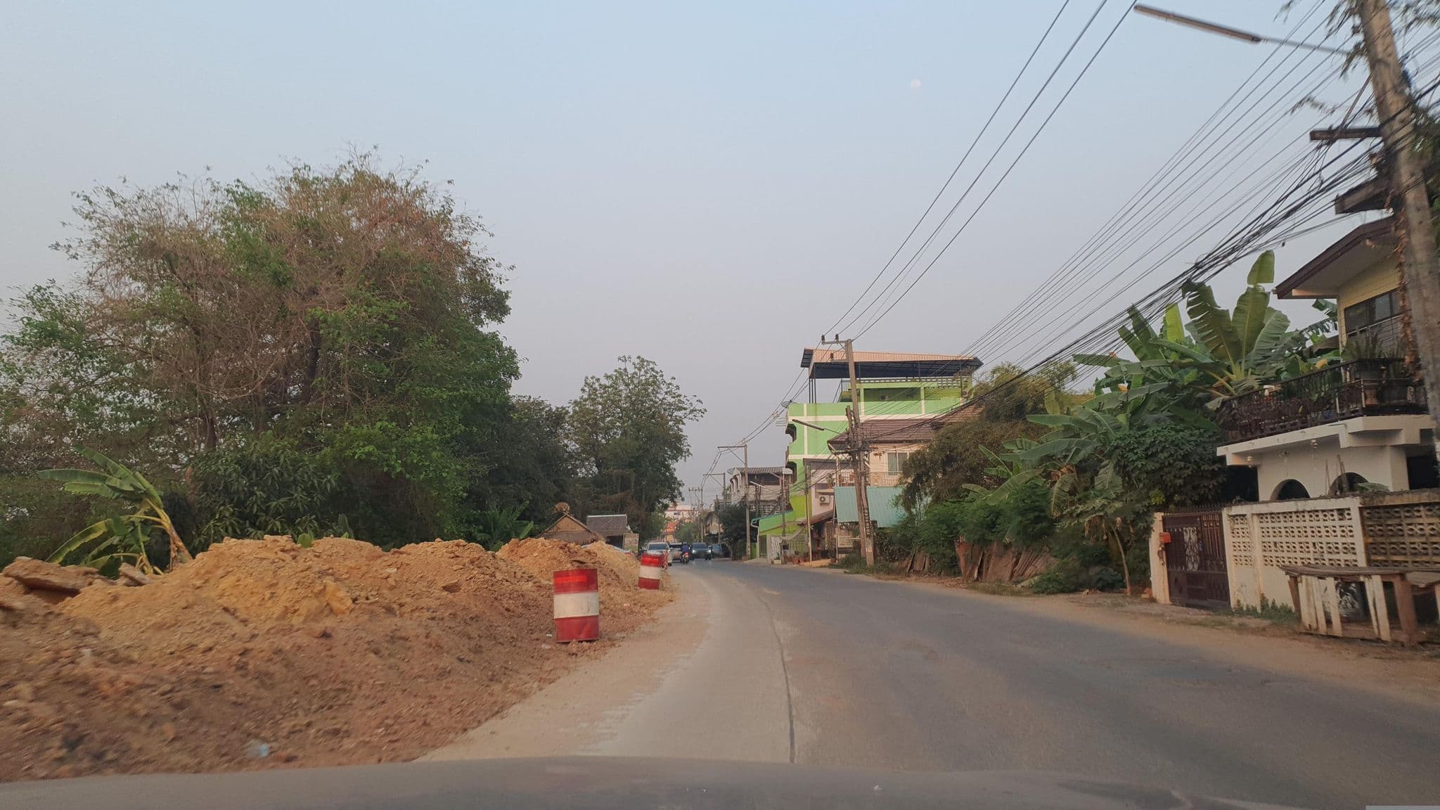 Street view near Hostelbed and Retreat Phitsanulok, Phitsanulok — © jrcarlsen (CC BY-SA · Mapillary)