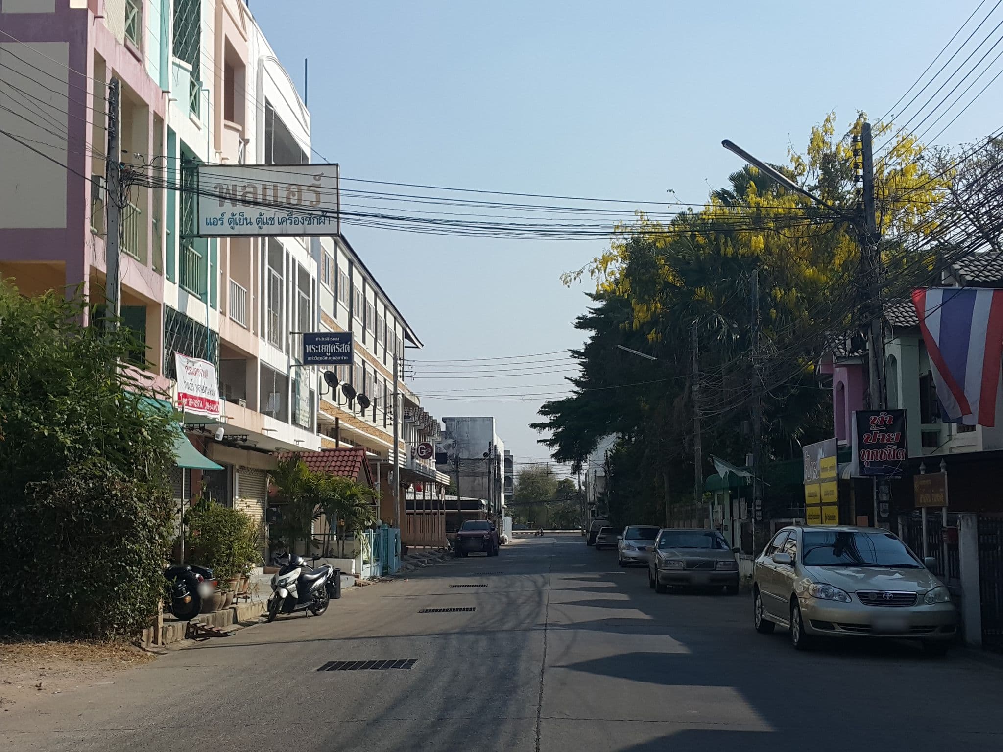 Street view near S J Apartment, Ban Aranyik — © jrcarlsen (CC BY-SA · Mapillary)