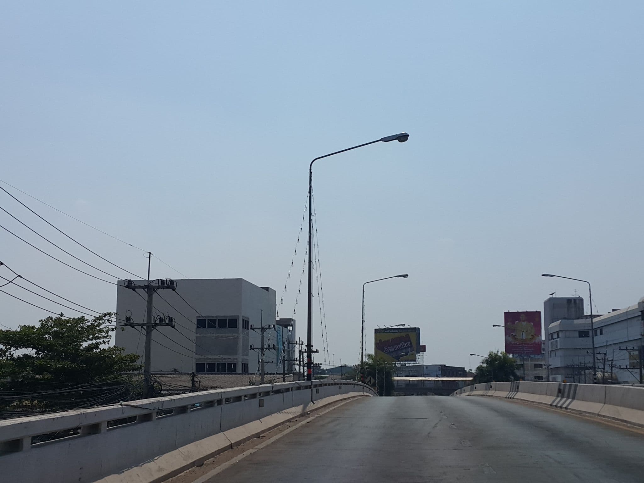 Street view near ไกรแสงทองเพลส, Phitsanulok — © jrcarlsen (CC BY-SA · Mapillary)
