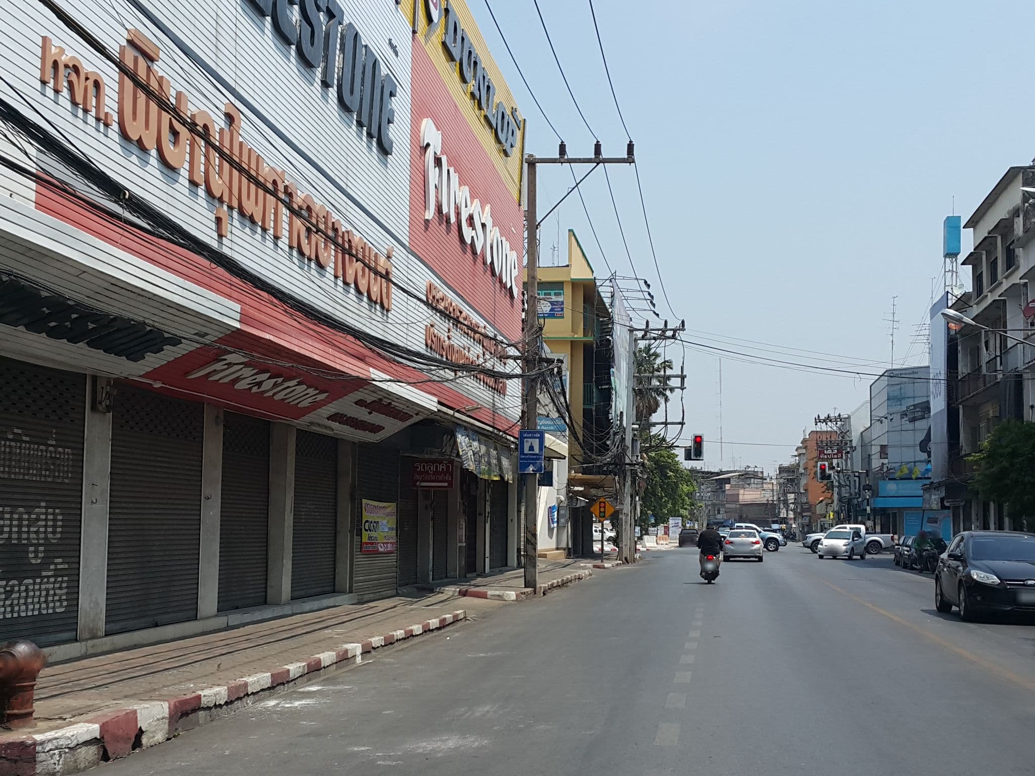 Street view near London Guesthouse, Phitsanulok — © jrcarlsen (CC BY-SA · Mapillary)
